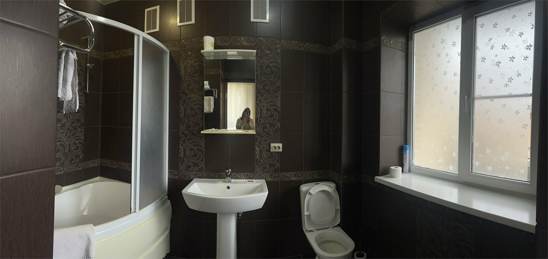 Улучшенный трехместный номер