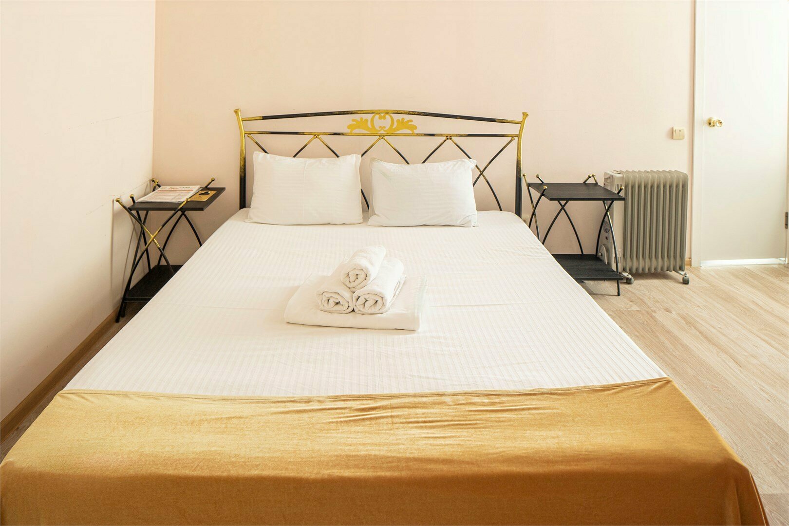 Классический номер с двуспальной кроватью