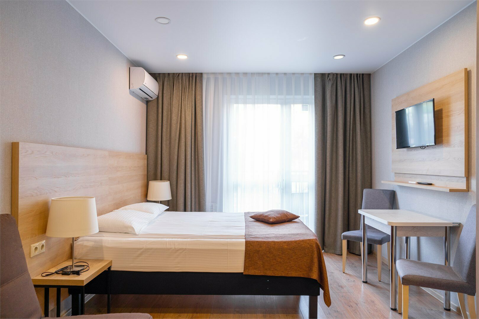 Улучшенный номер с балконом