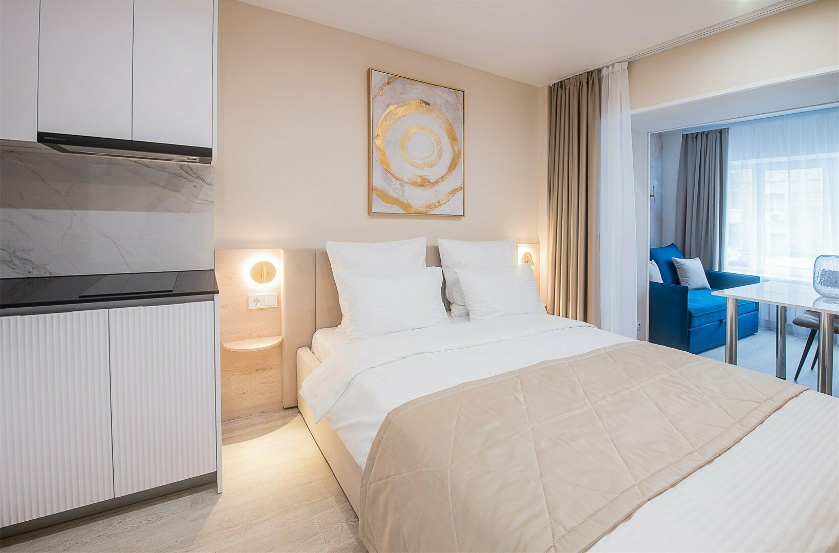 Стандарт с диваном (общий санузел один на два номера)