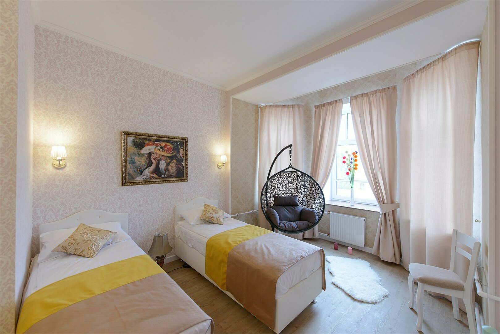 Улучшенный с одной кроватью или двумя отдельными кроватями