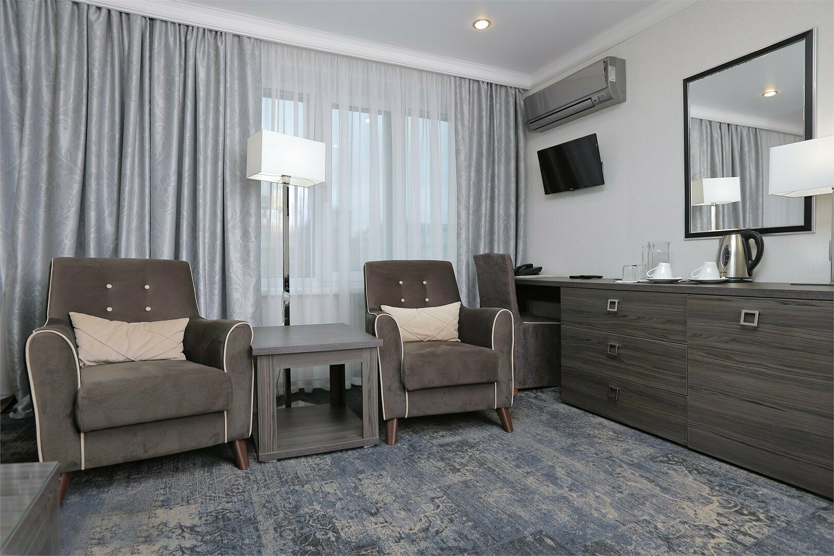 Премиум с двуспальной кроватью