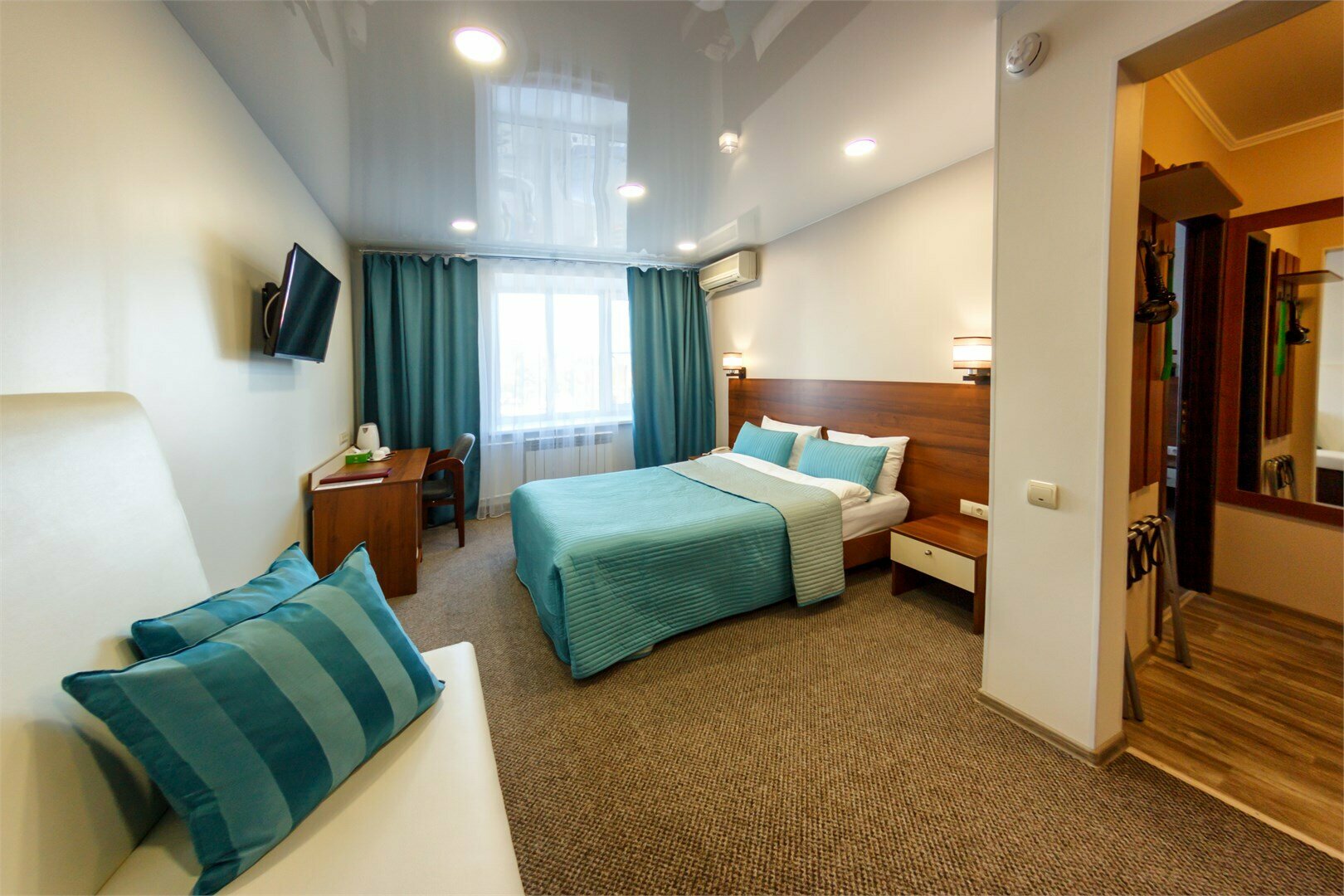 Двухместный номер с 2 двуспальными кроватями