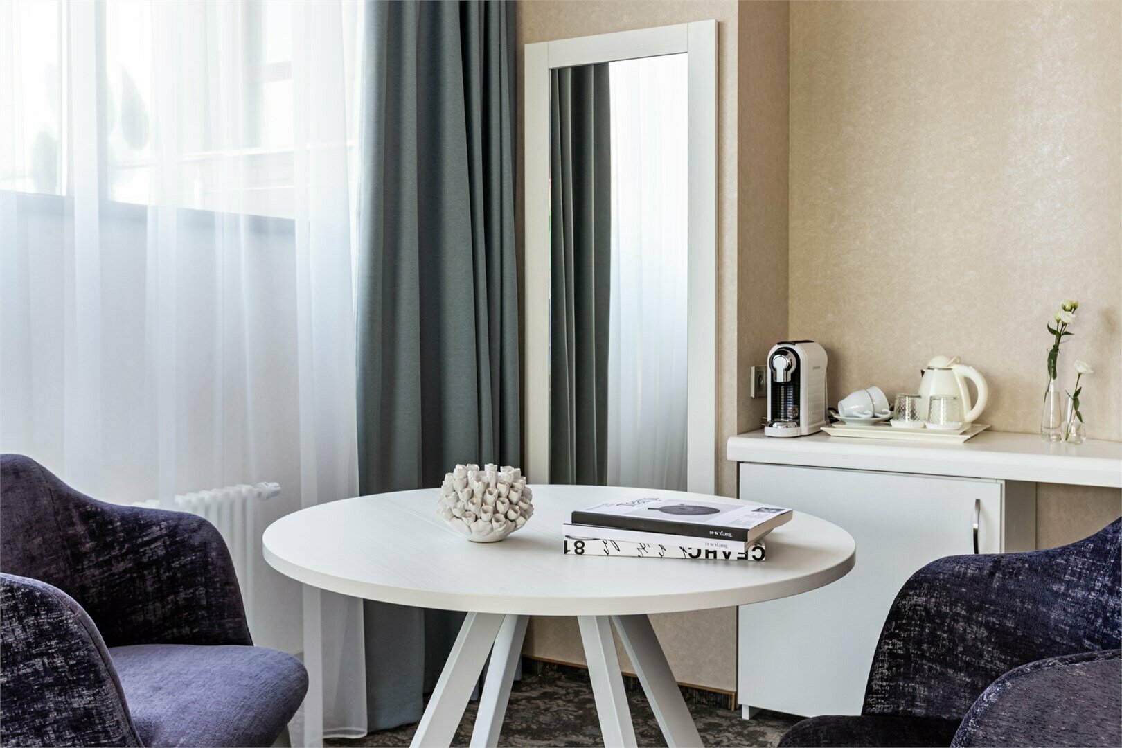 Двухкомнатный Люкс "Президент" с террасой и красивым панорамным видом на город