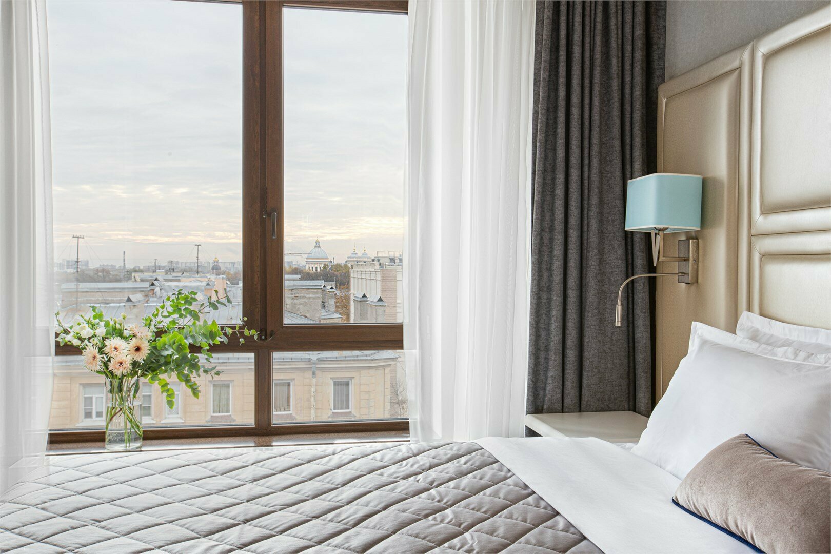 Двухкомнатный Люкс "Премьер" с панорамным видом