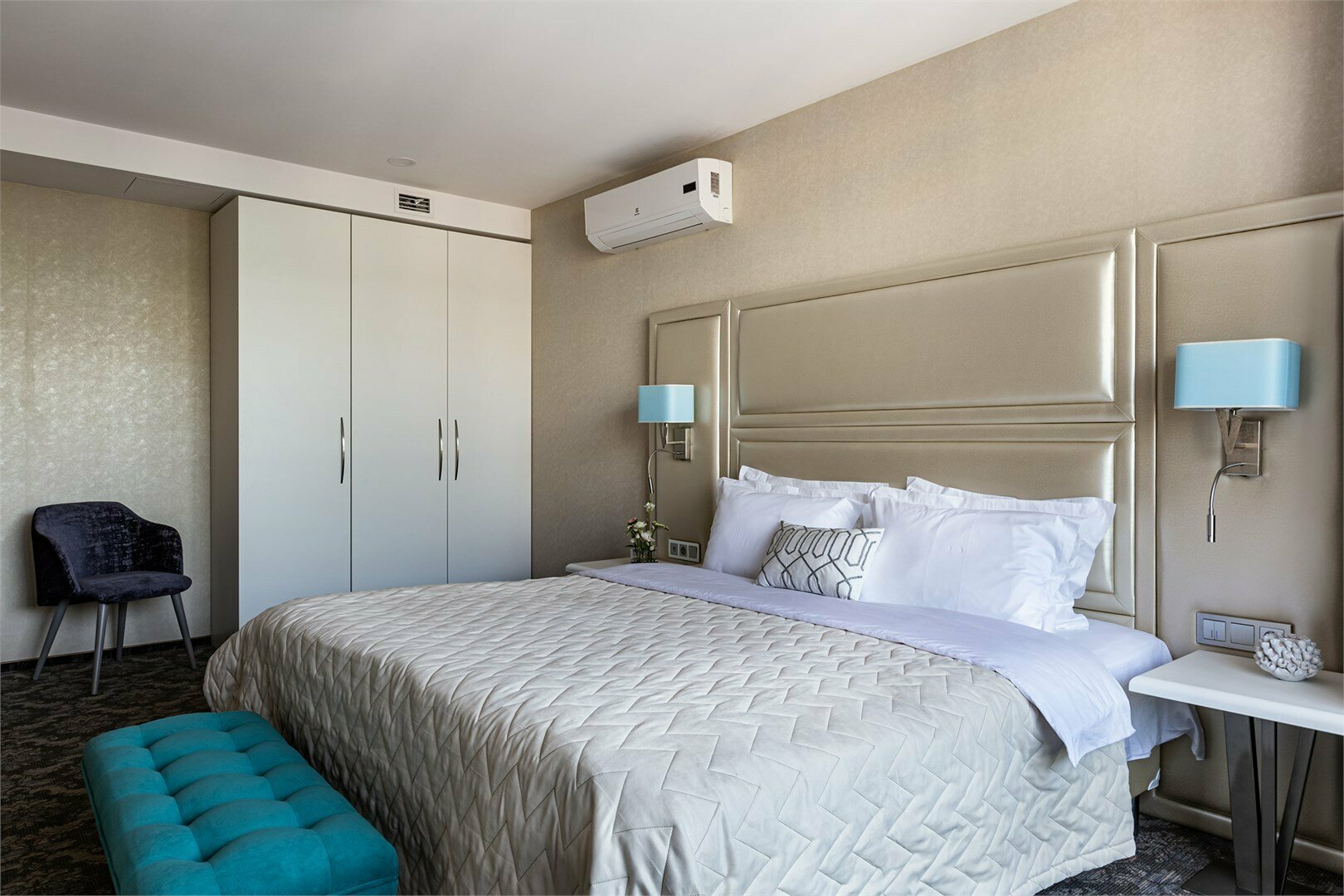 Двухкомнатный Люкс "Президент" с террасой и красивым панорамным видом на город