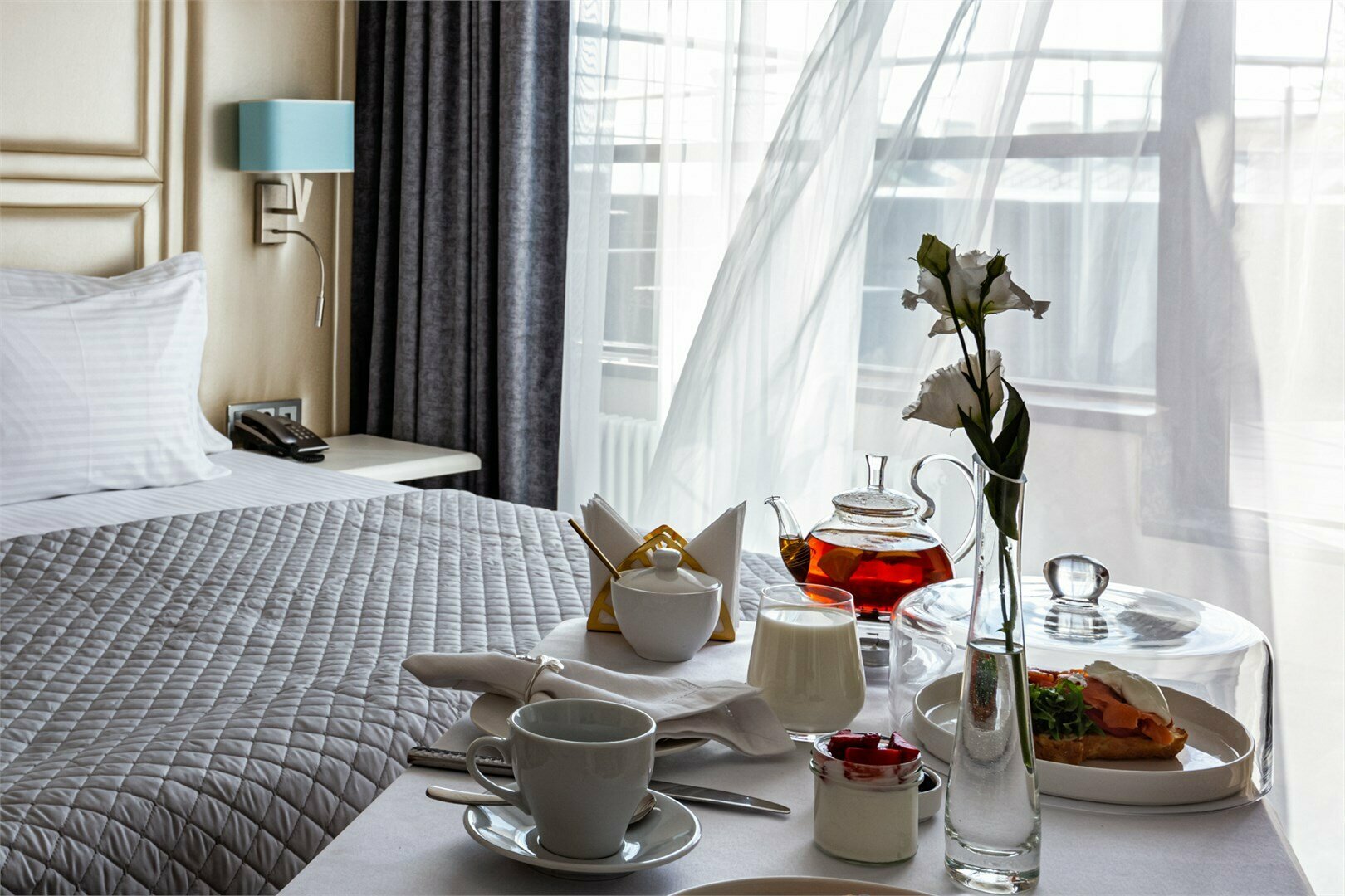 Двухкомнатный Люкс "Костас" с террасой и красивым панорамным видом на город