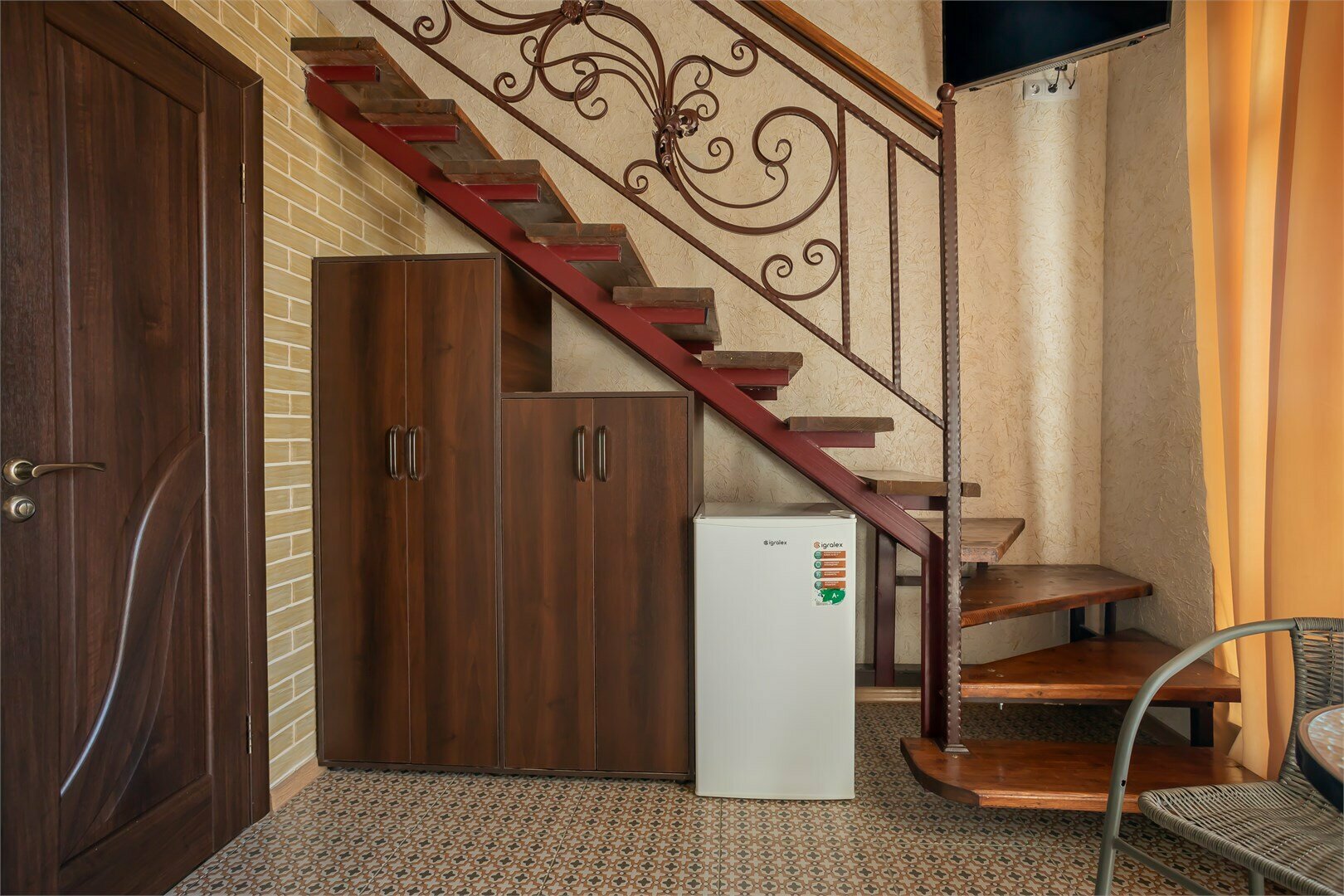 Двухуровневый номер студио