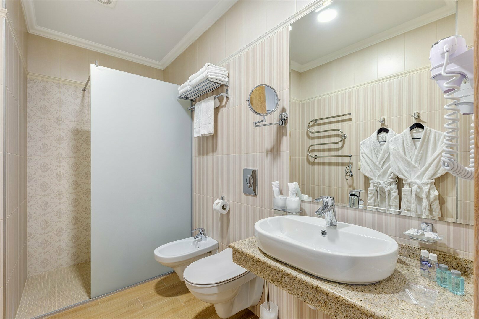 Джуниор сюит с балконом