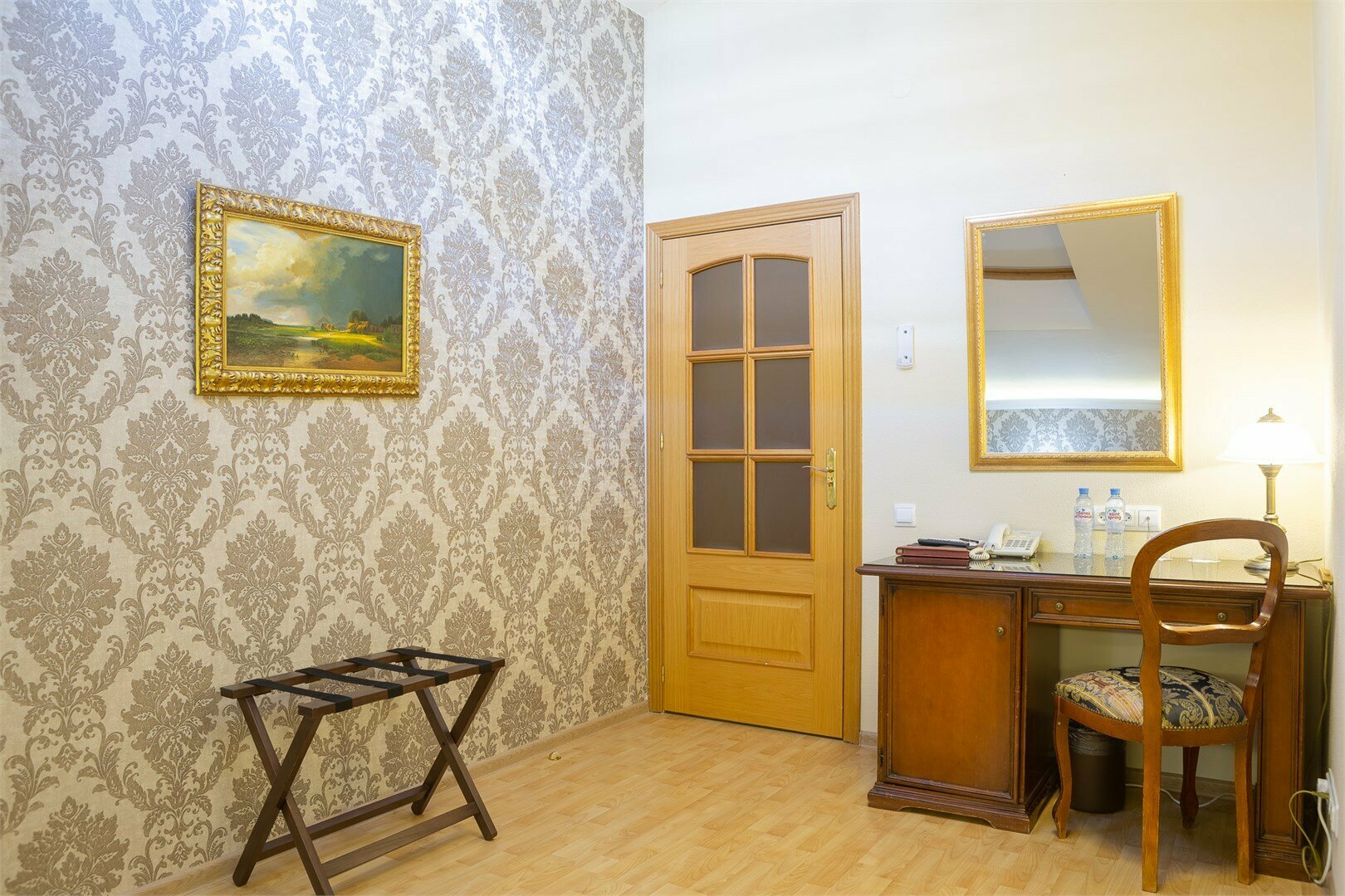 Улучшенный двухместный номер с 1 большой или 2 раздельными кроватями