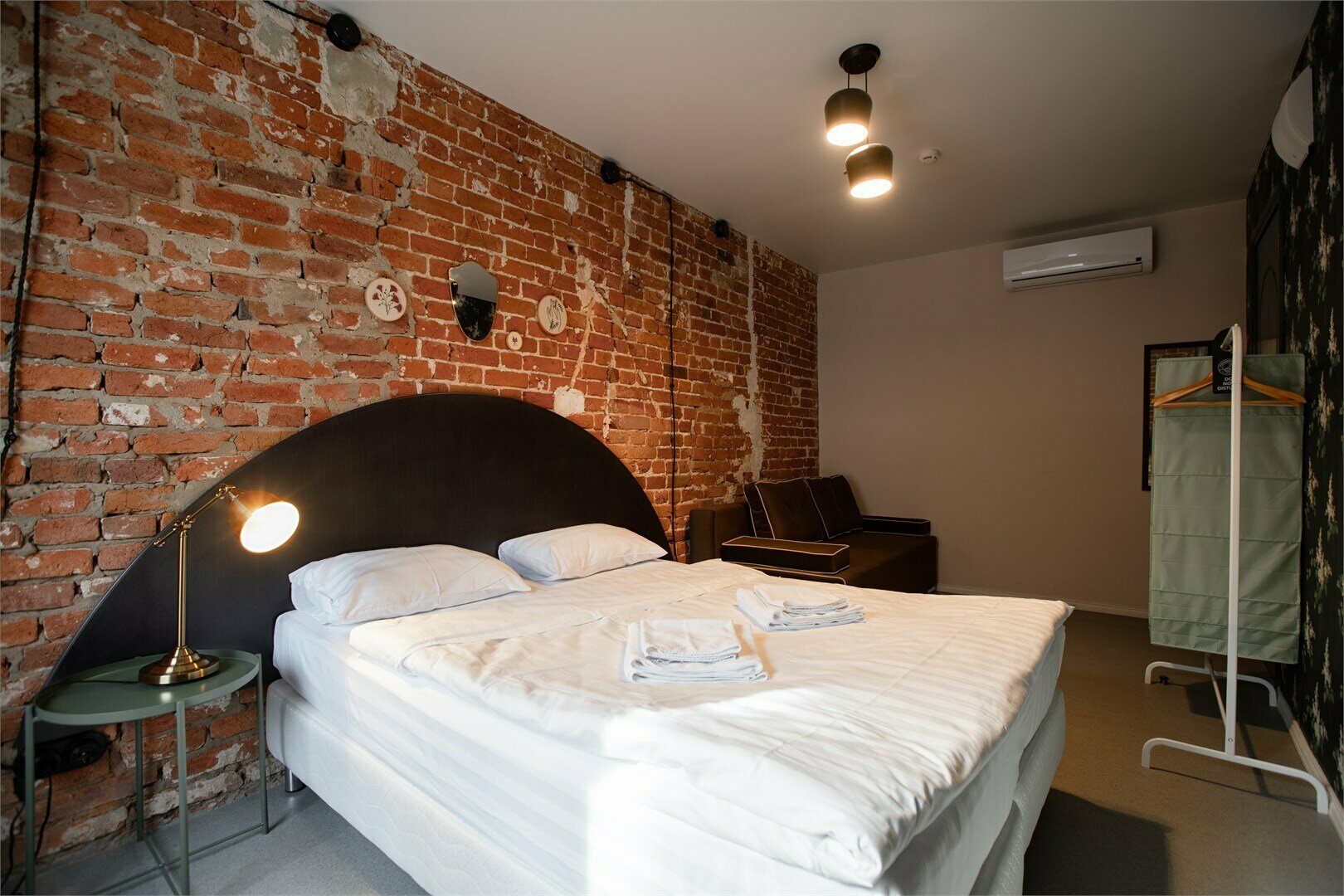 Двухместный номер с общей ванной комнатой