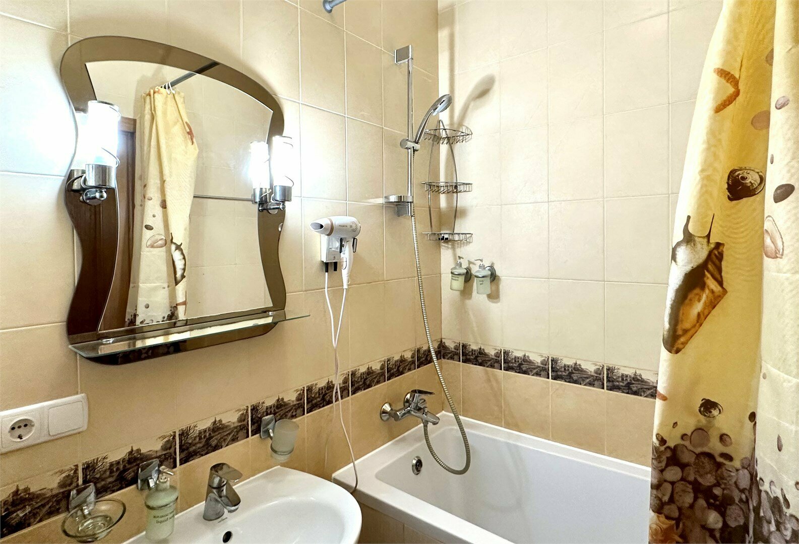 Номера Комфорт с балконом с двумя раздельными кроватями с видом на море