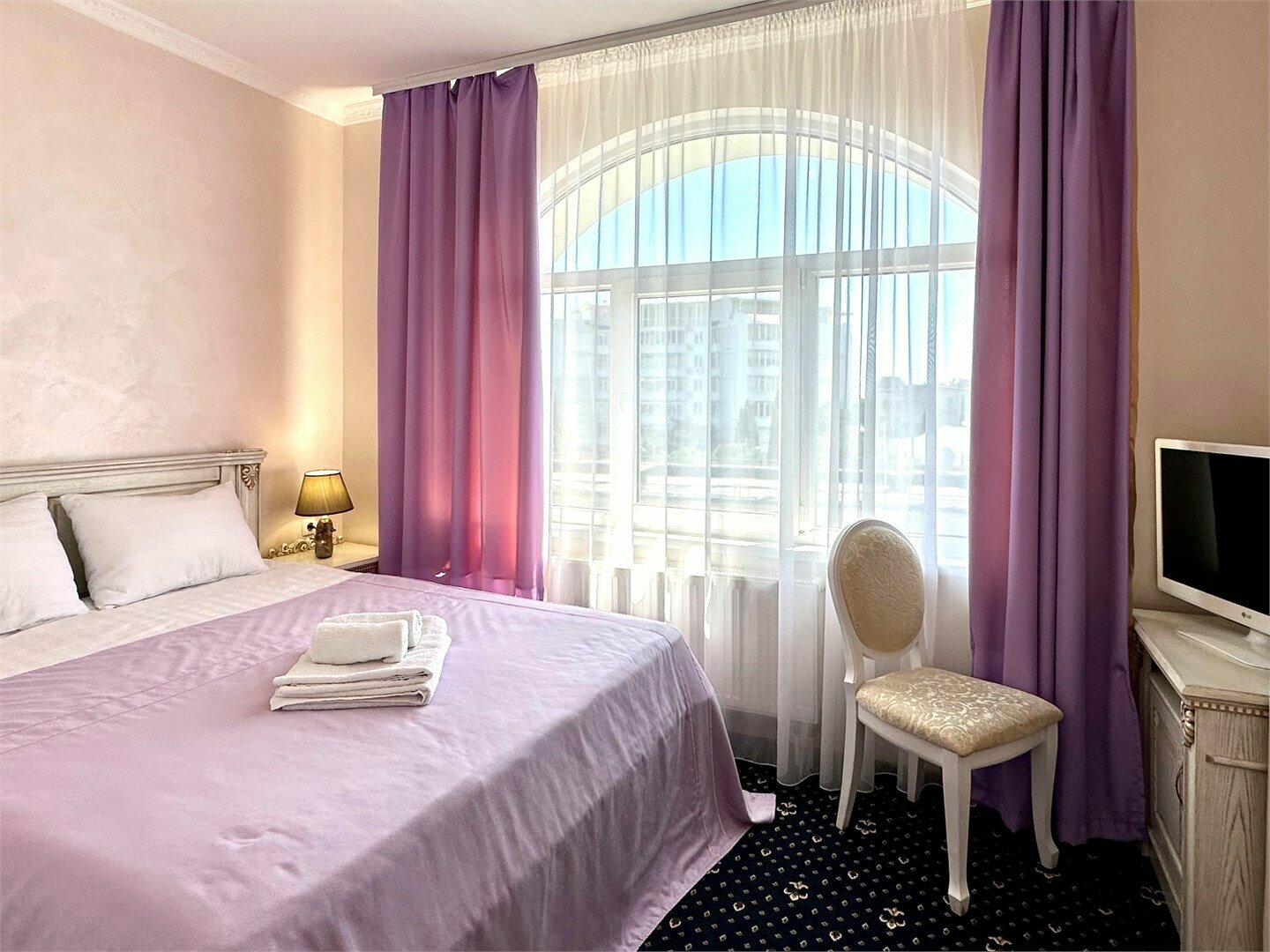 Номера Люкс с балконом с одной совместной кроватью с видом на море