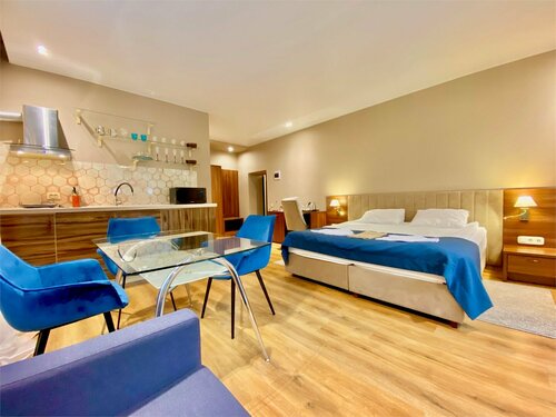 Люкс с ванной и кухней в Hotel 1963