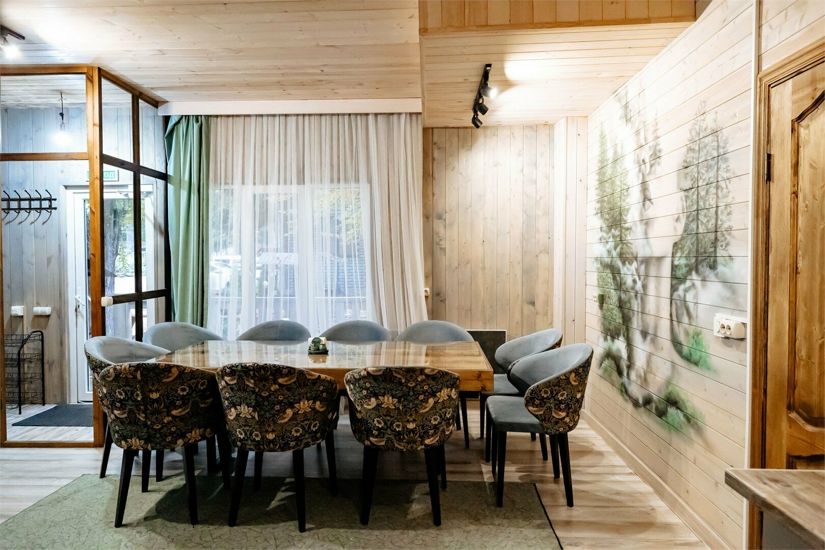 Двухуровневые апартаменты