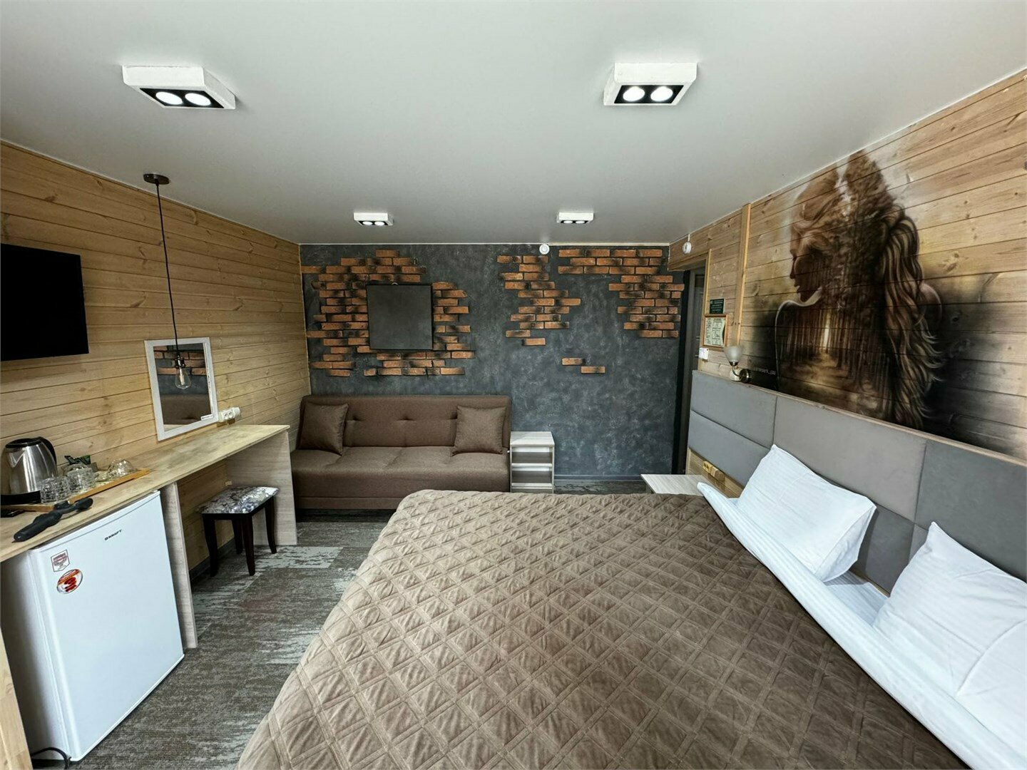 Четырехместный номер с балконом