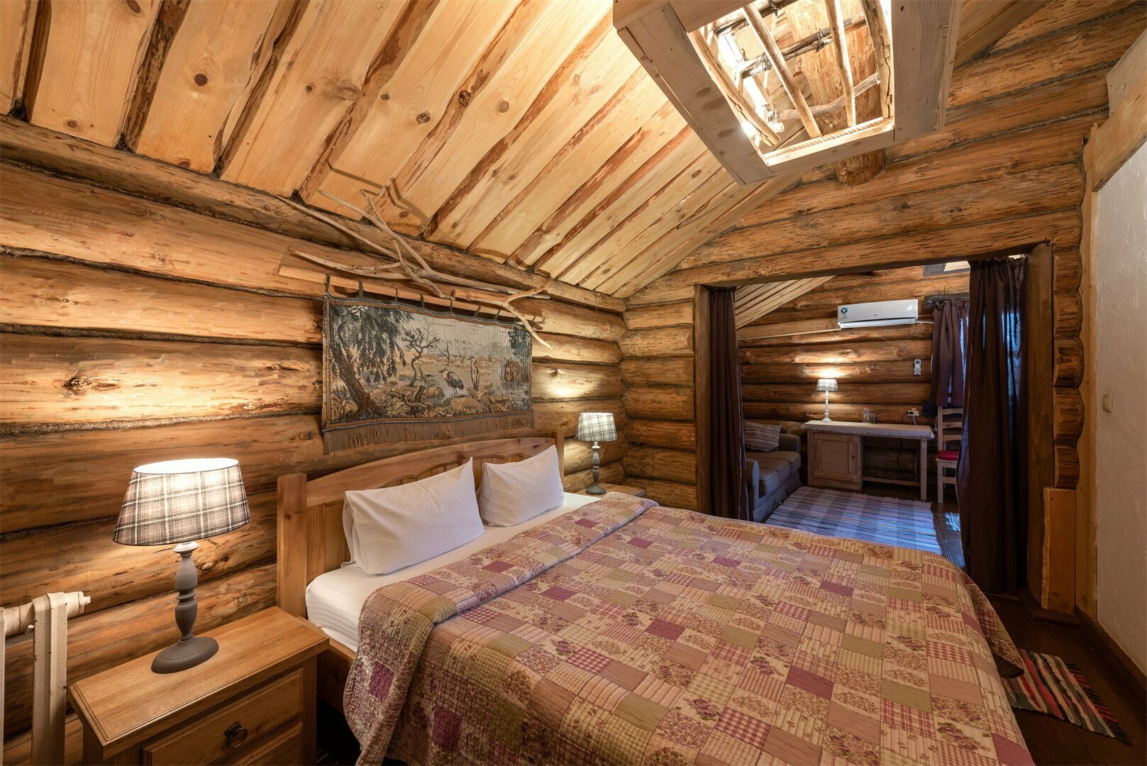 Бобровая Хата №1