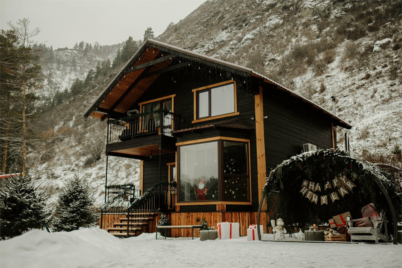 Двухэтажный коттедж