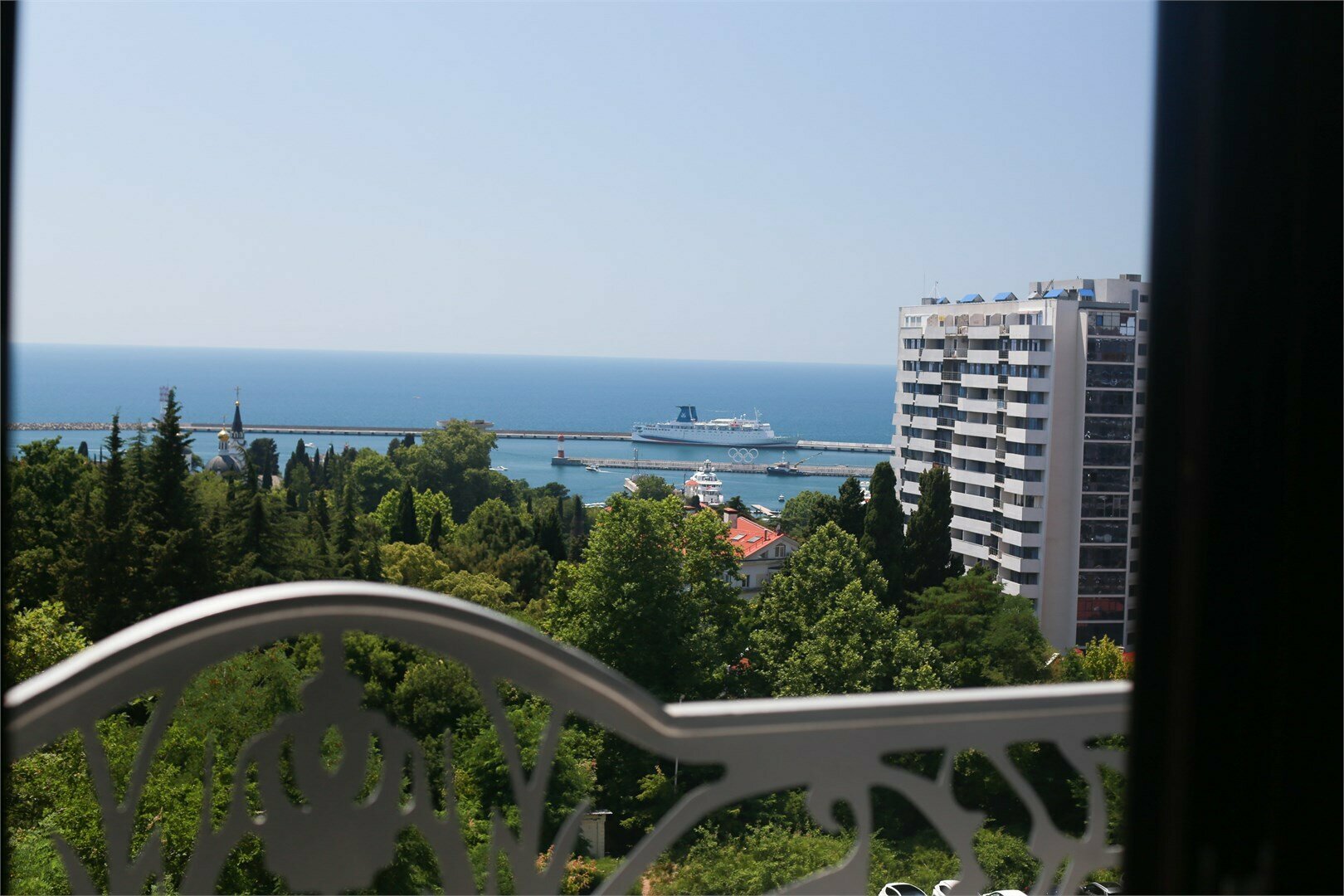 Комфорт Панорамный с балконом и видом на город,  2-х местный с дополнительным местом