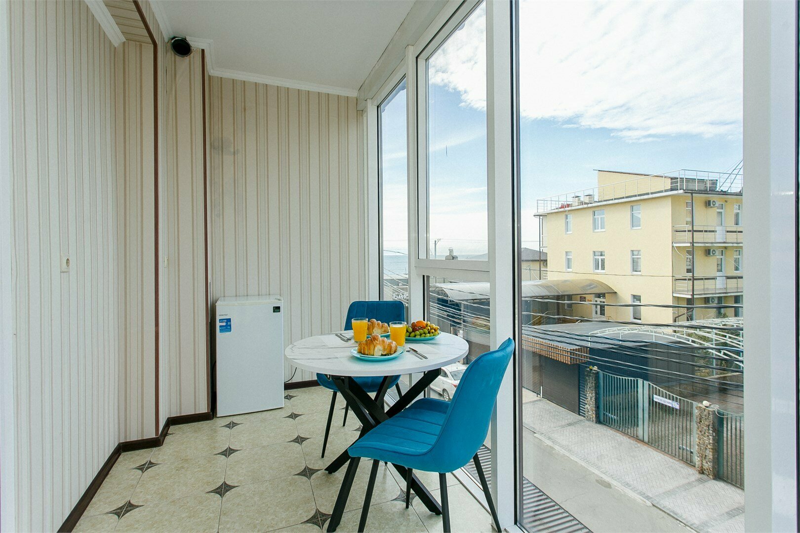 Четырёхместный студио с балконом