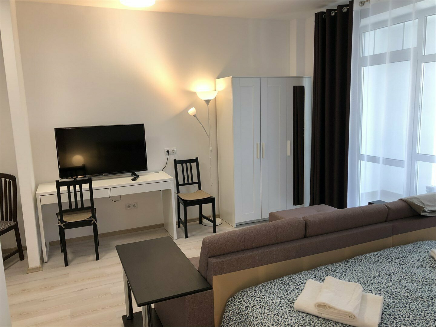 Большой трехместный номер с лоджией