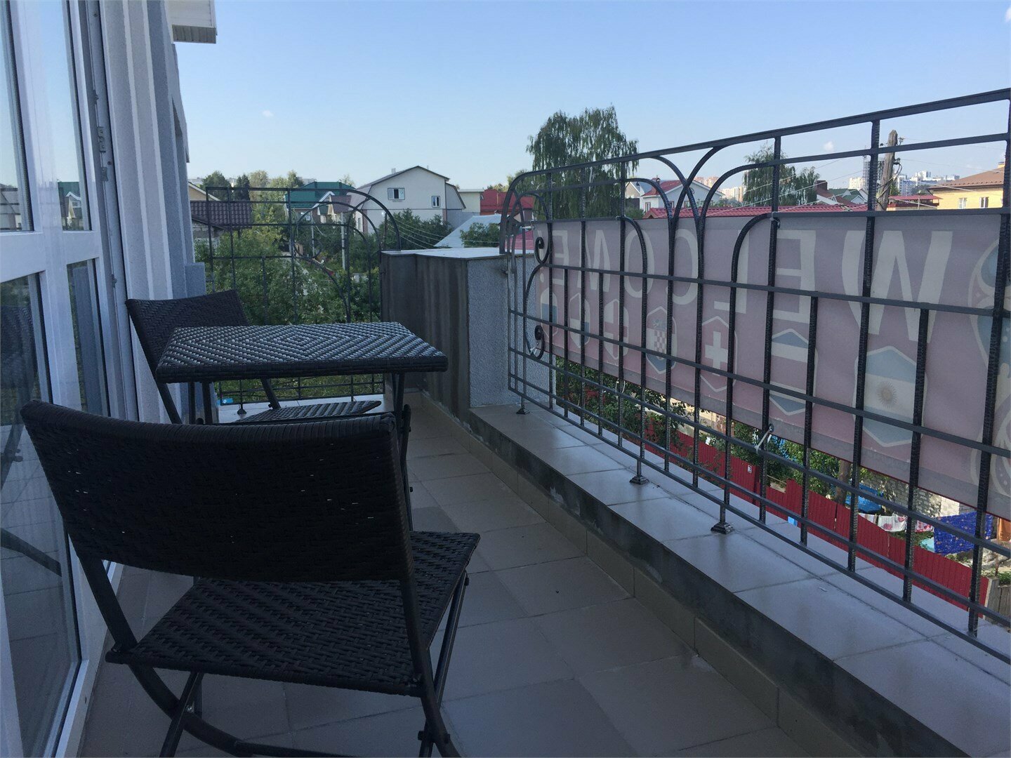 Большой трехместный номер с балконом