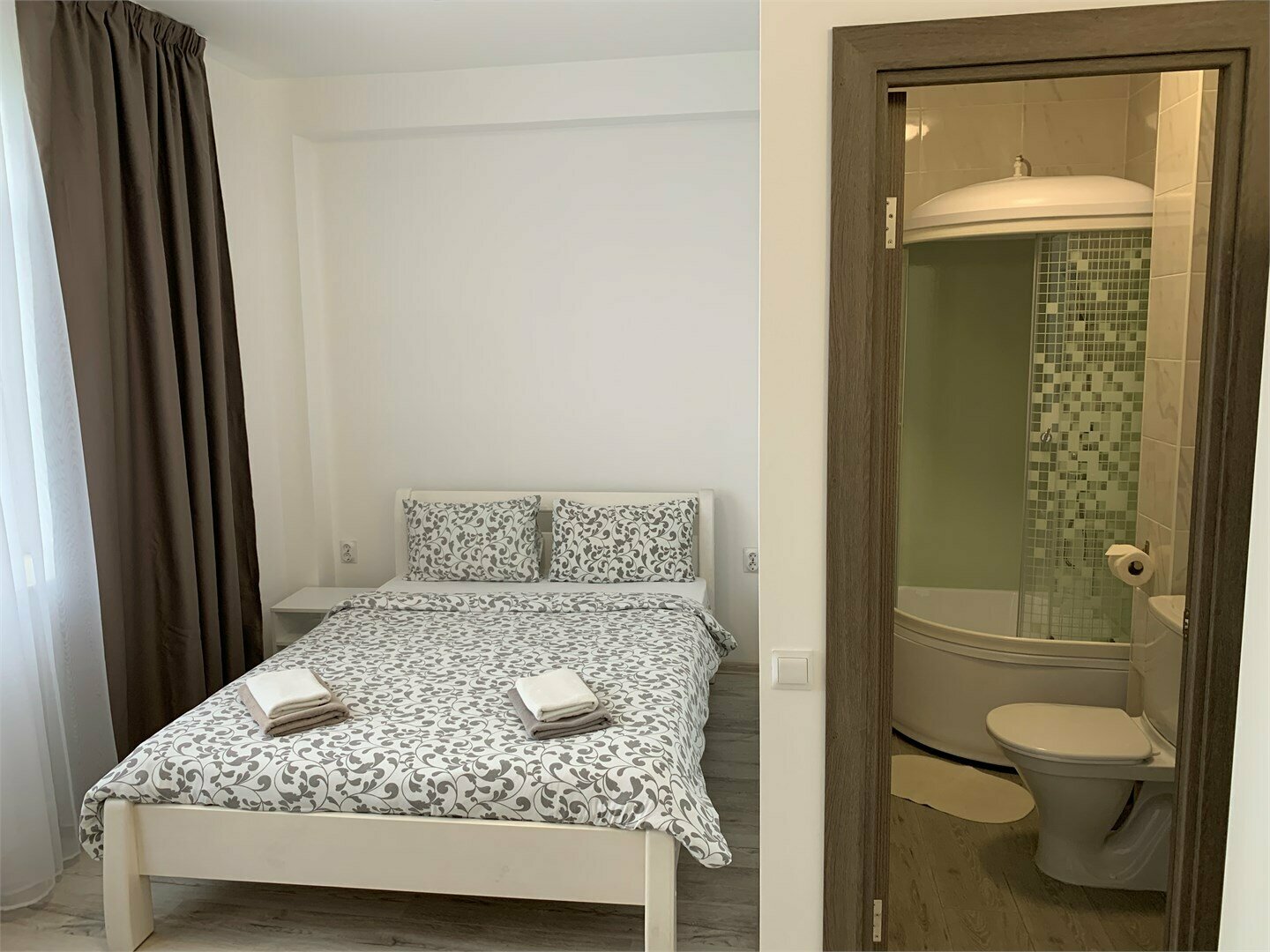 Новый корпус эконом с двуспальной кроватью 18 м2