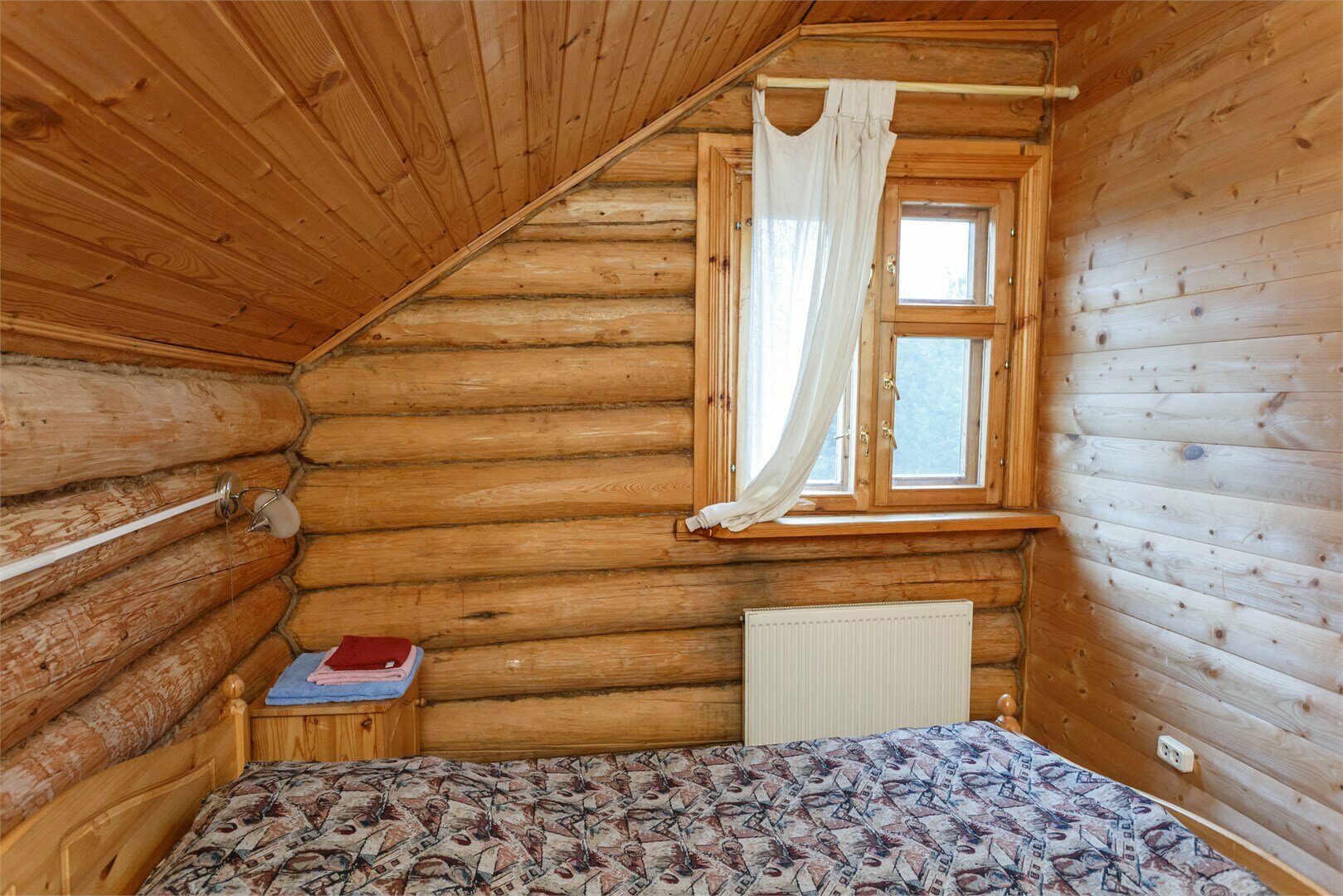 Дом с беседкой у озера №3