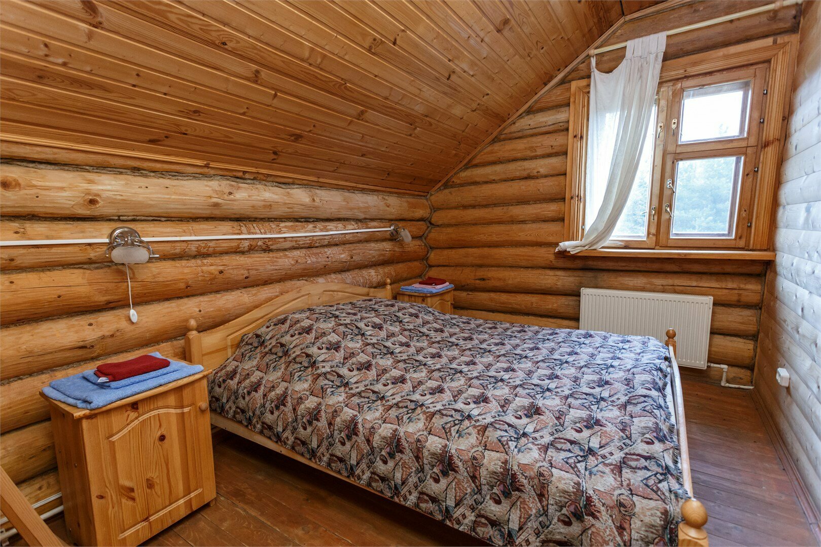 Дом с беседкой у озера №3