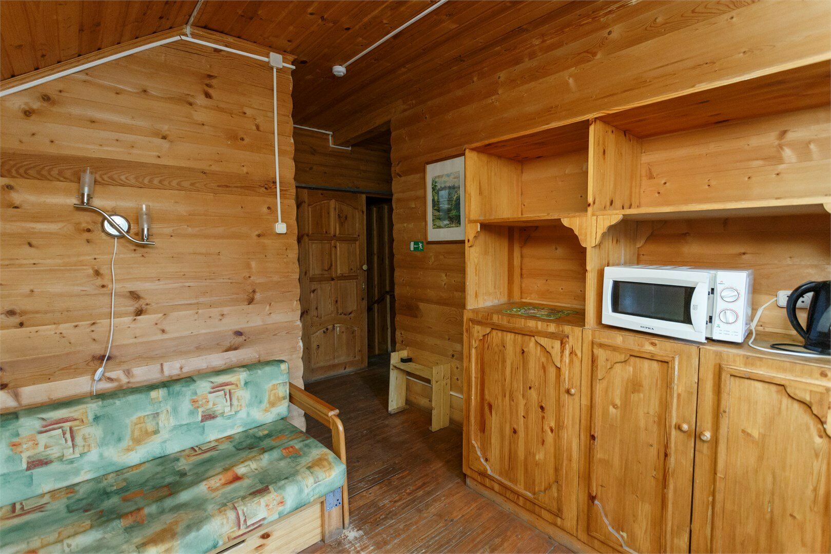 Дом с беседкой у озера №3