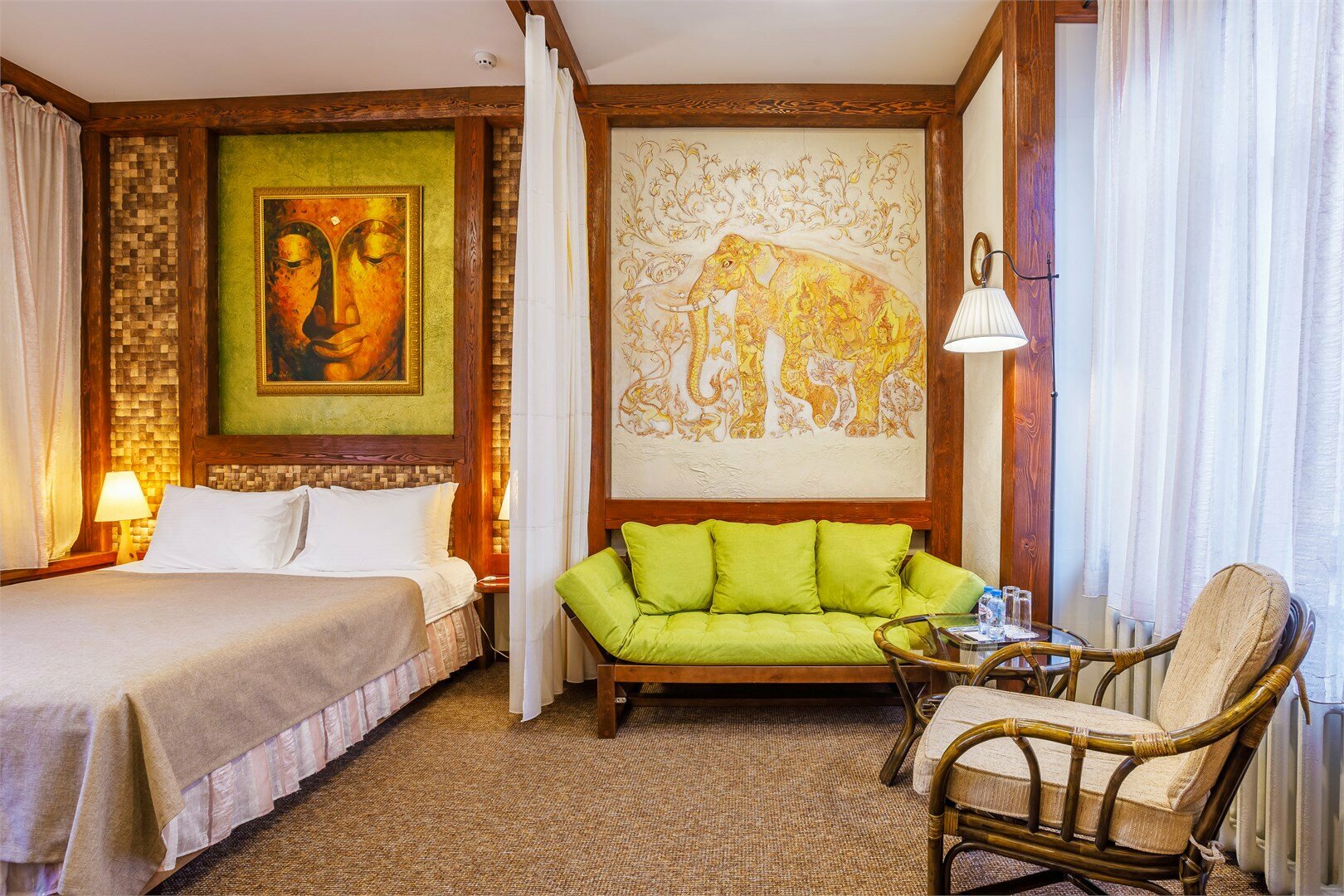 Номер Делюкс