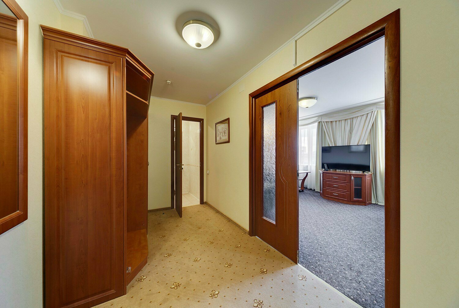 Люкс с гидромассажной ванной