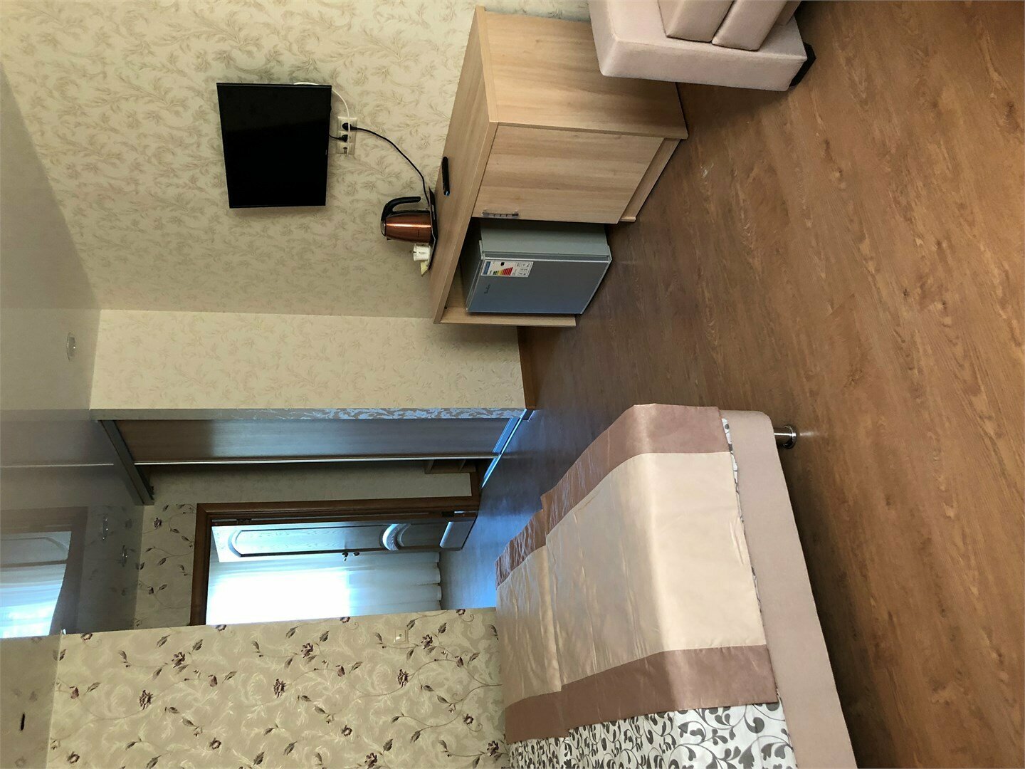 Стандартный двухместный номер с большой кроватью