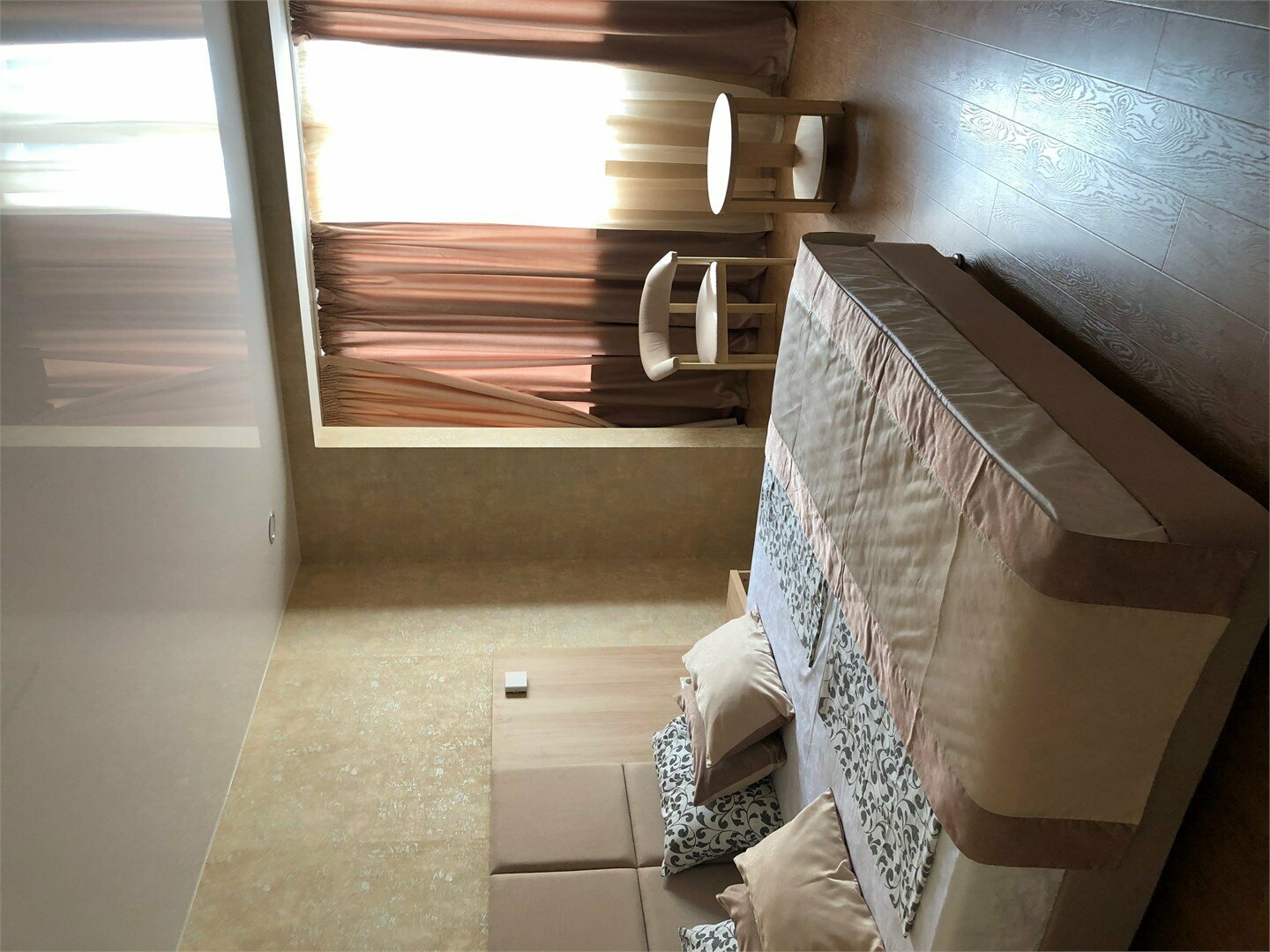 Стандартный двухместный номер с большой кроватью