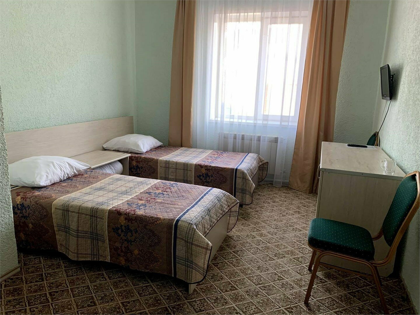 Двухместный стандарт (с двумя раздельными кроватями)