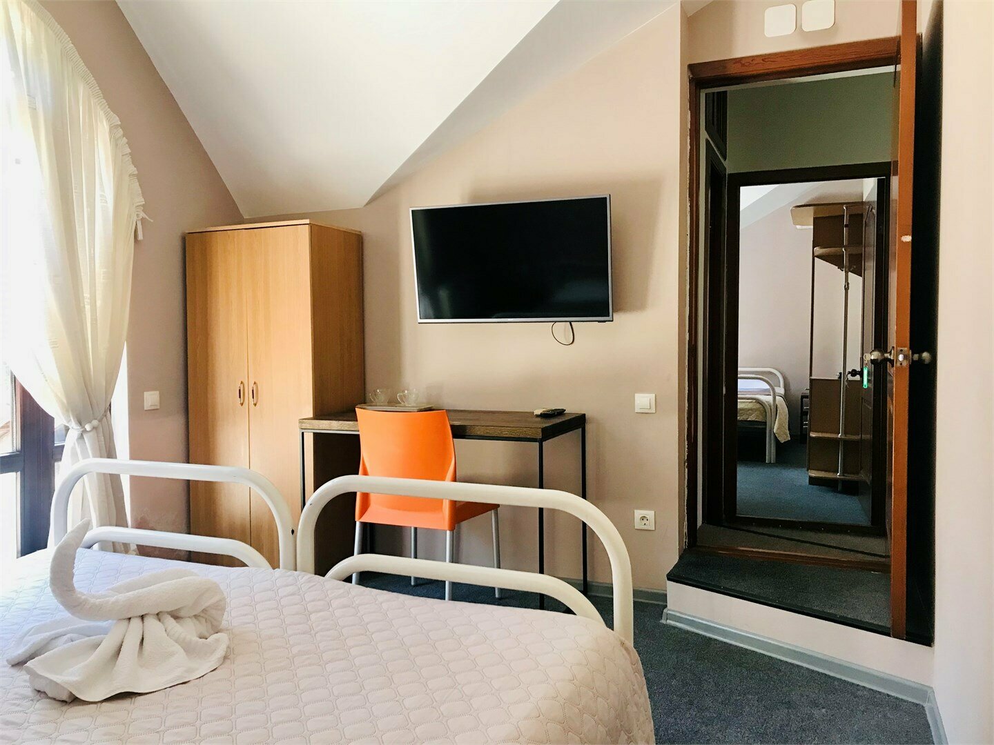 Семейный двухкомнатный комфорт с балконом