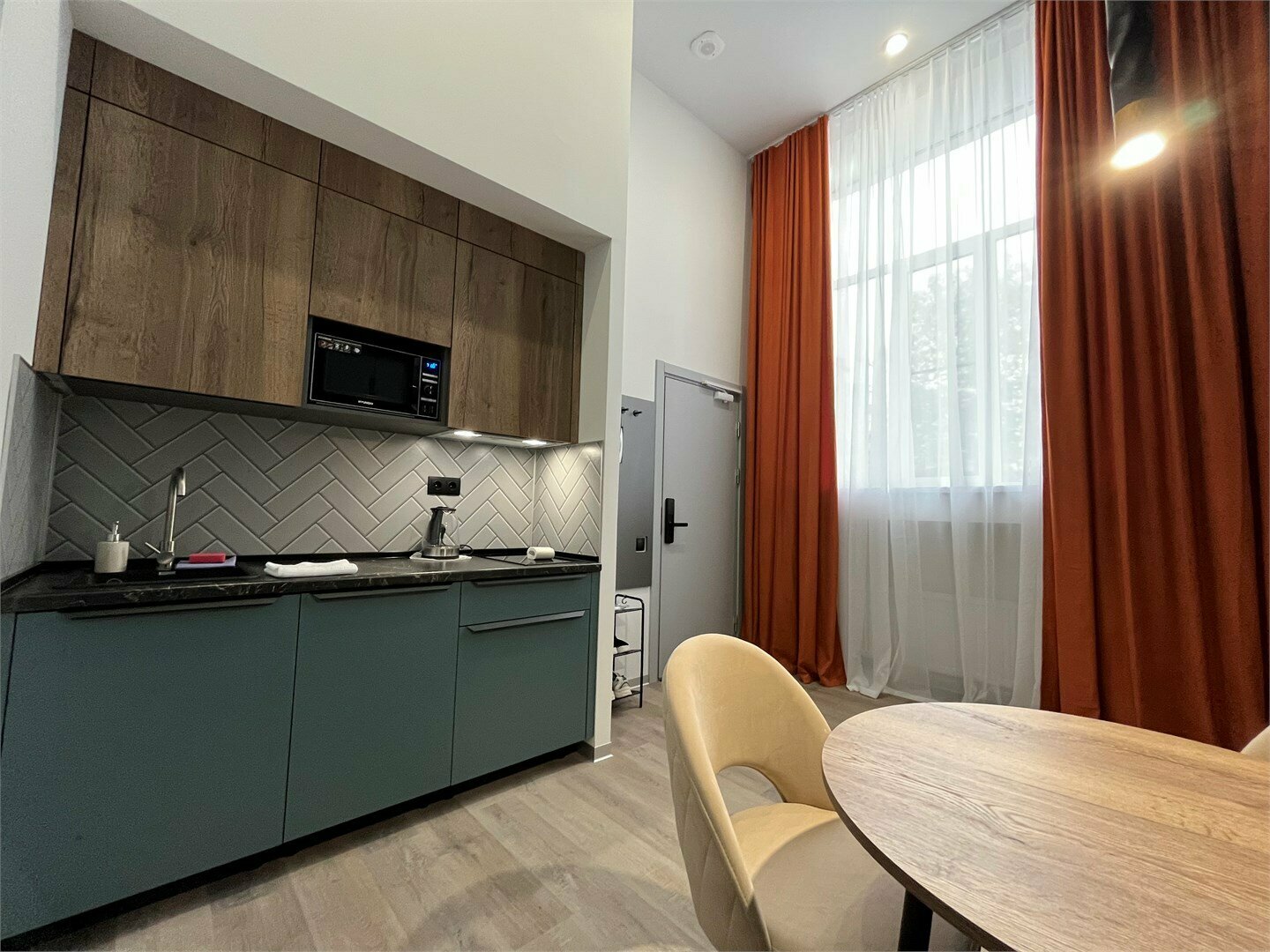 Апартаменты Семейные с 2 комнатами и отдельным входом