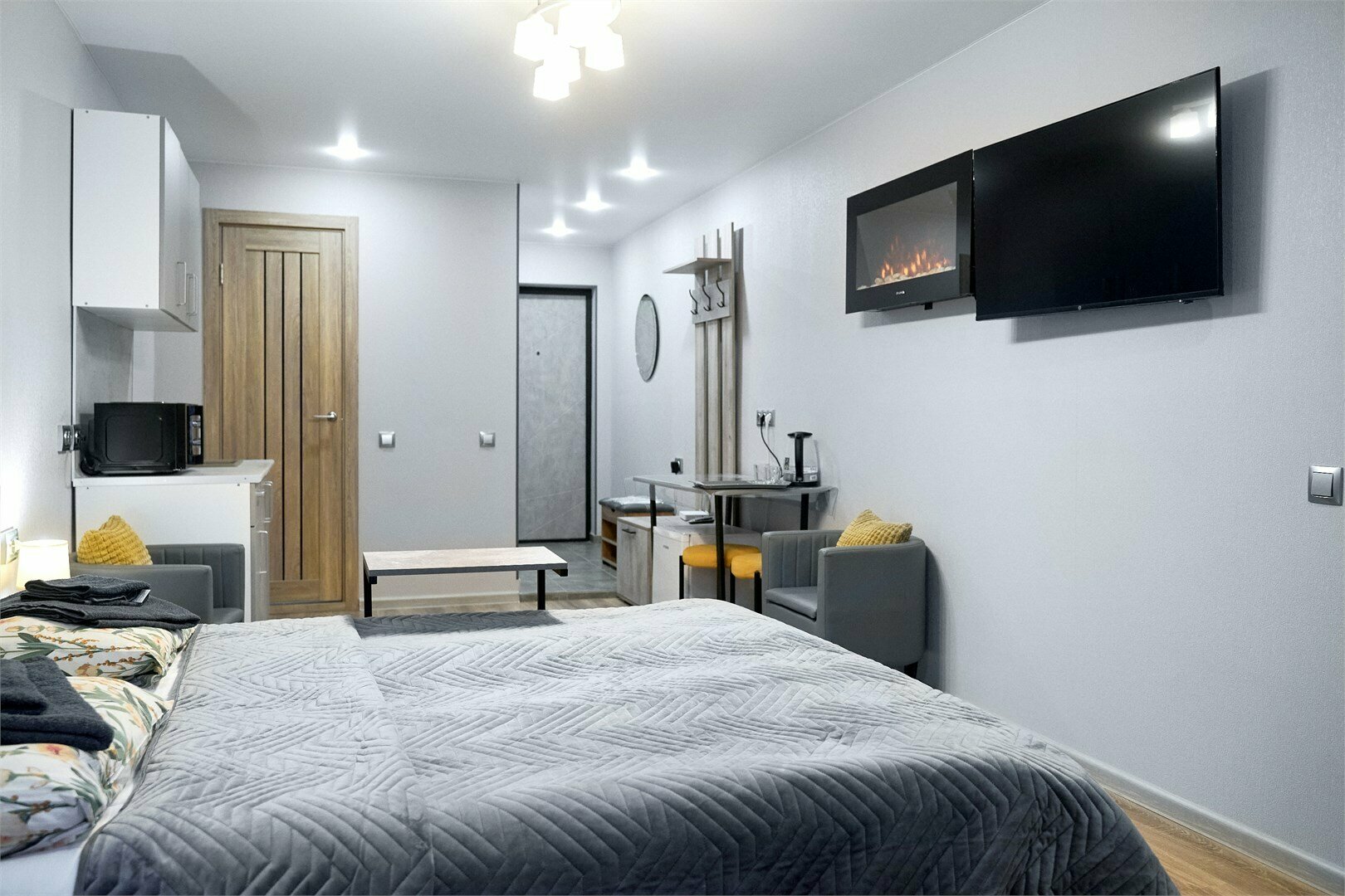 Комфорт (с камином и креслом-кроватью)