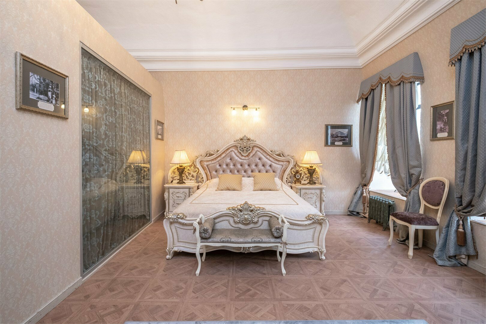 ДВОРЯНСКИЙ