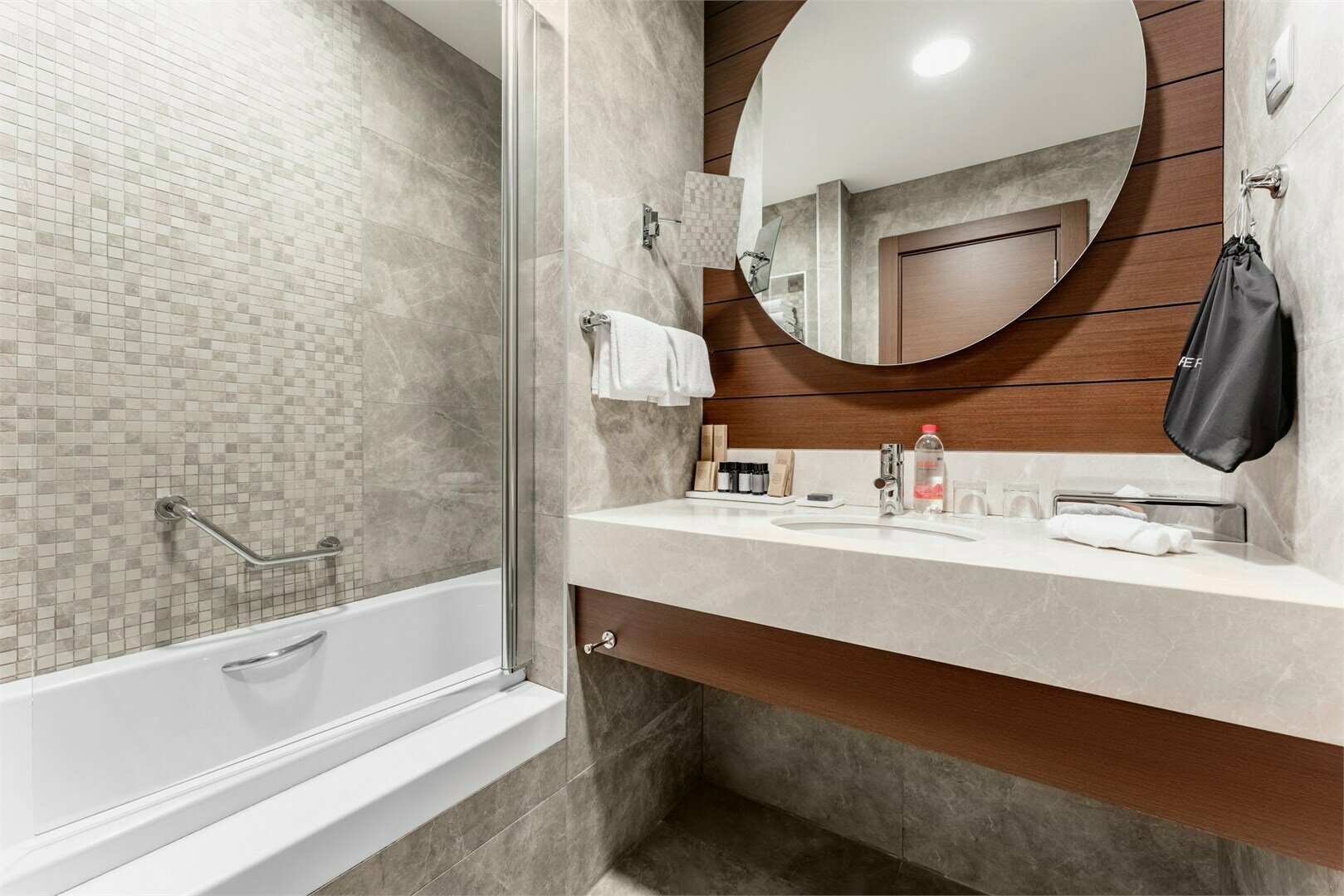 Люкс Джуниор