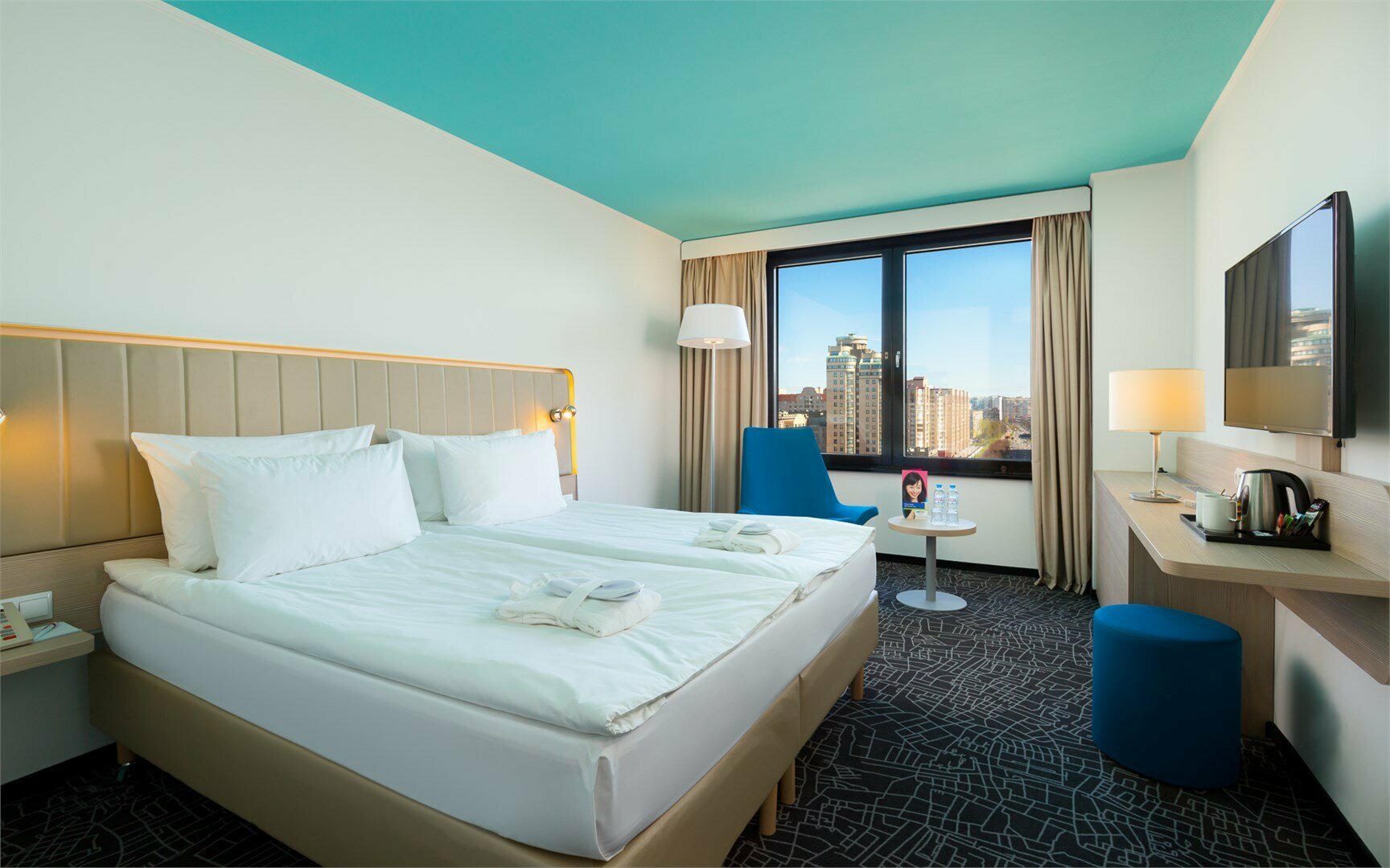 Улучшенный с панорамным видом на площадь