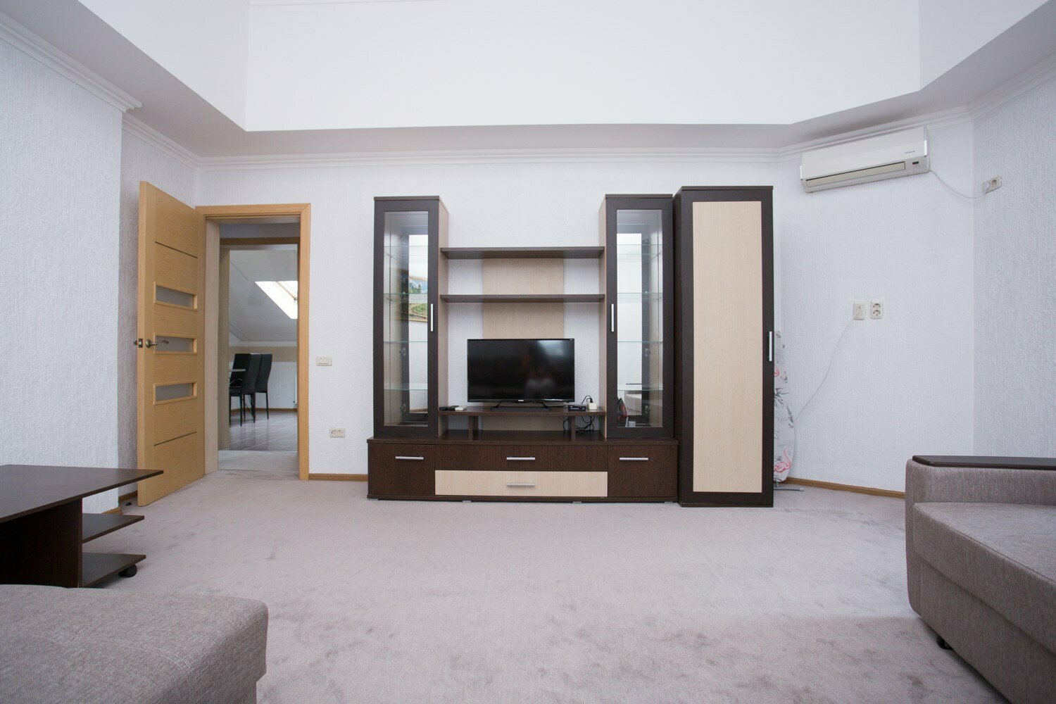 Апартаменты 2-х комнатные с кухней