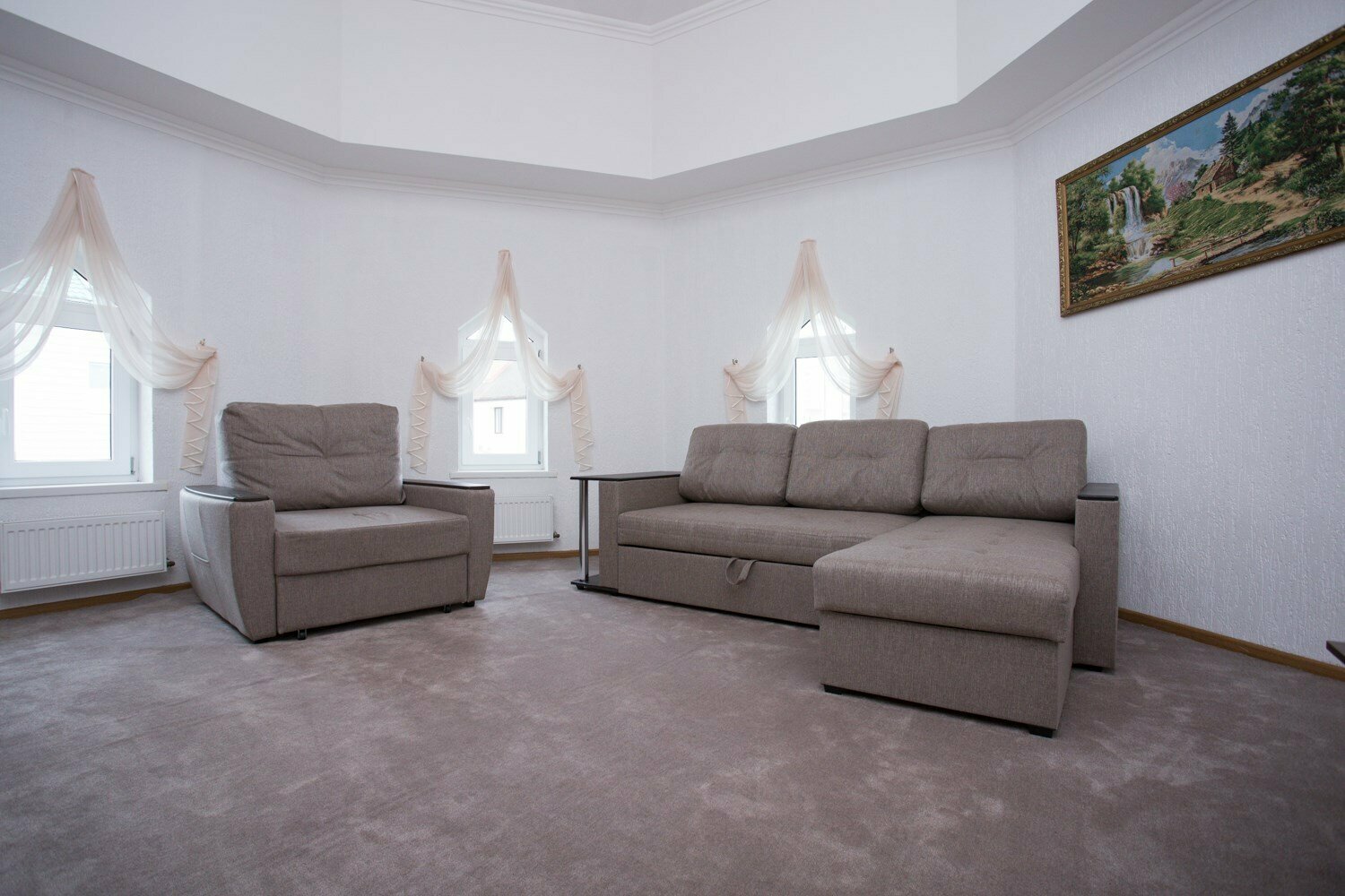 Апартаменты 2-х комнатные с кухней