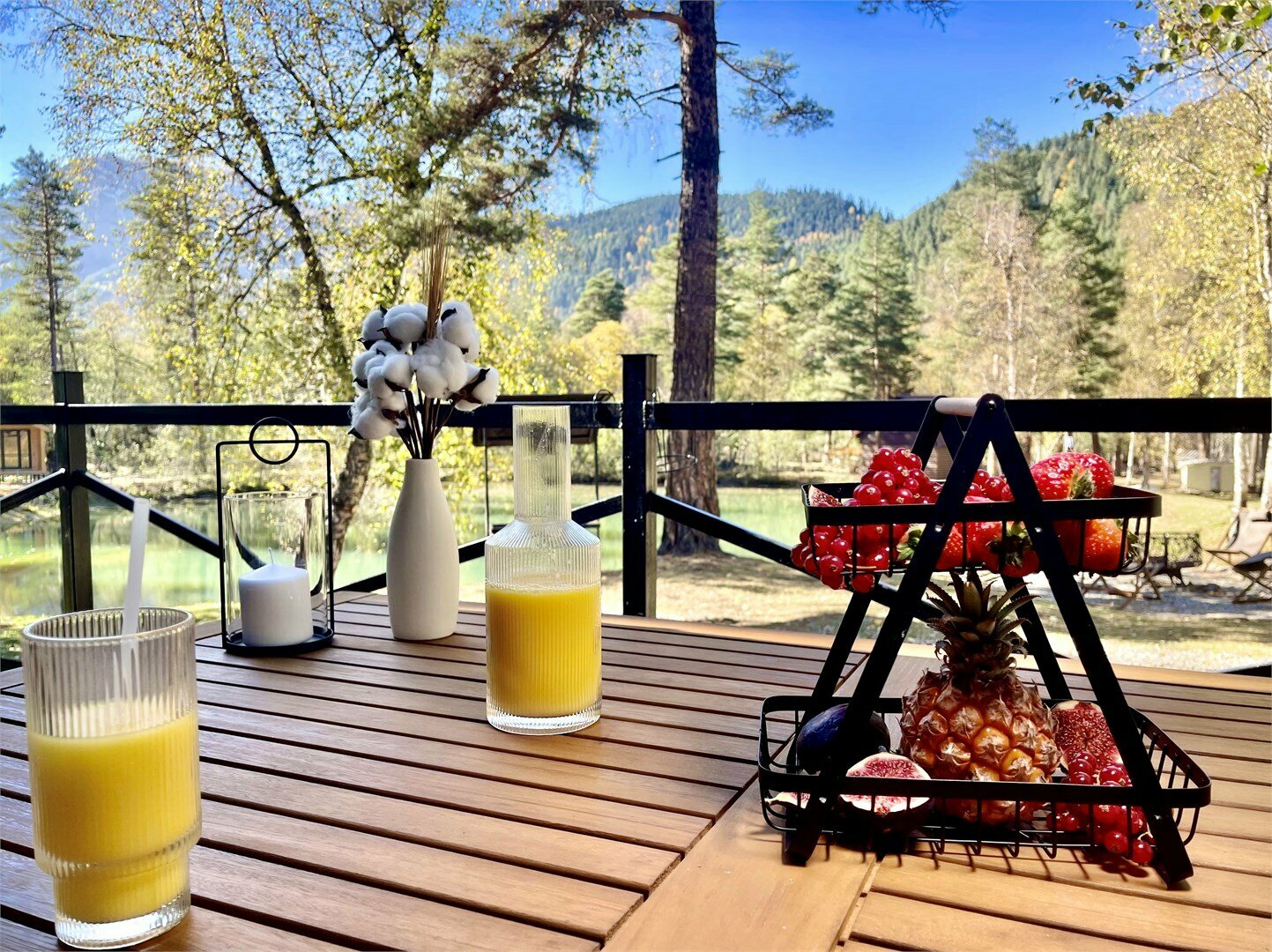 Коттедж с видом на озеро