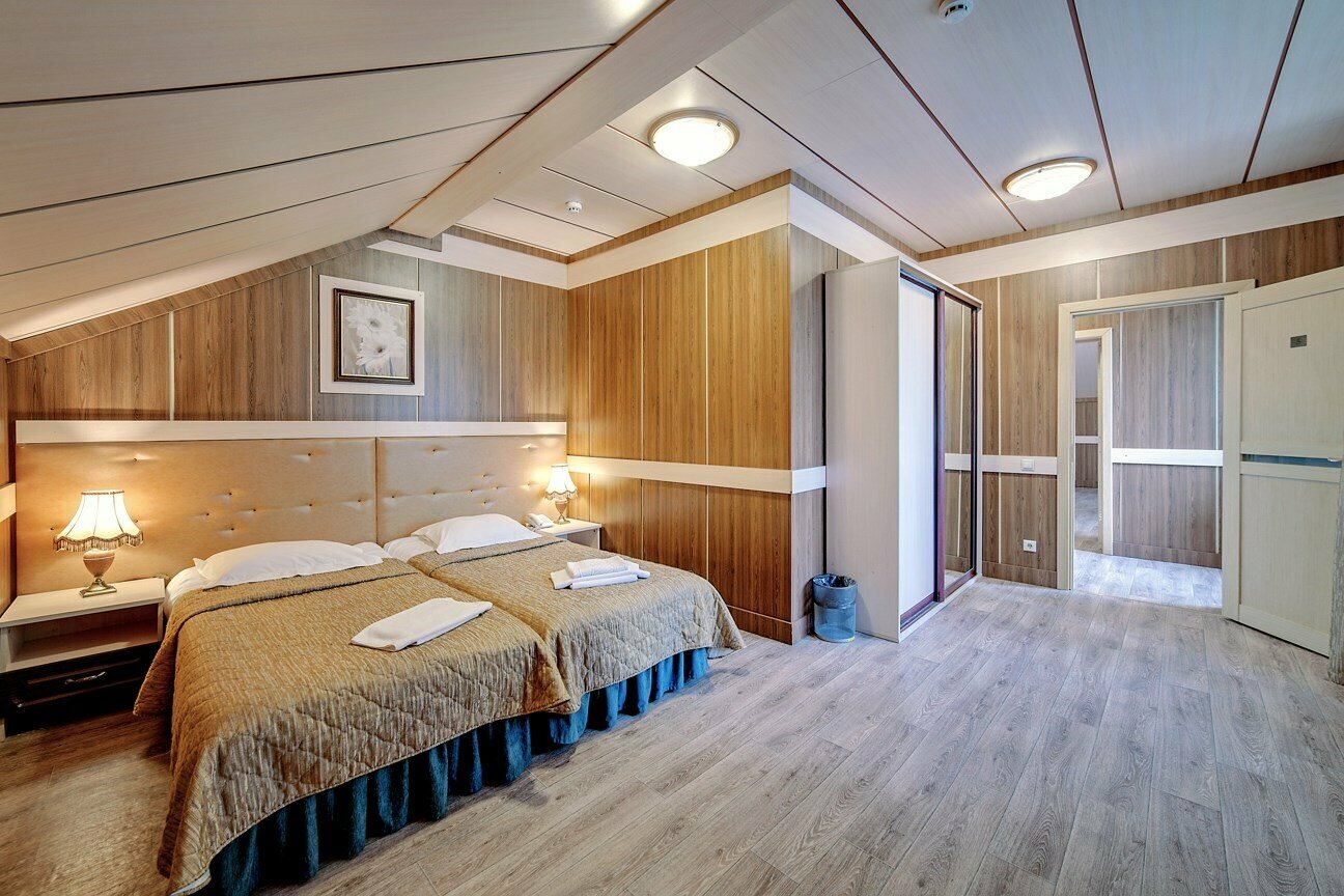 Коттедж с бильярдом