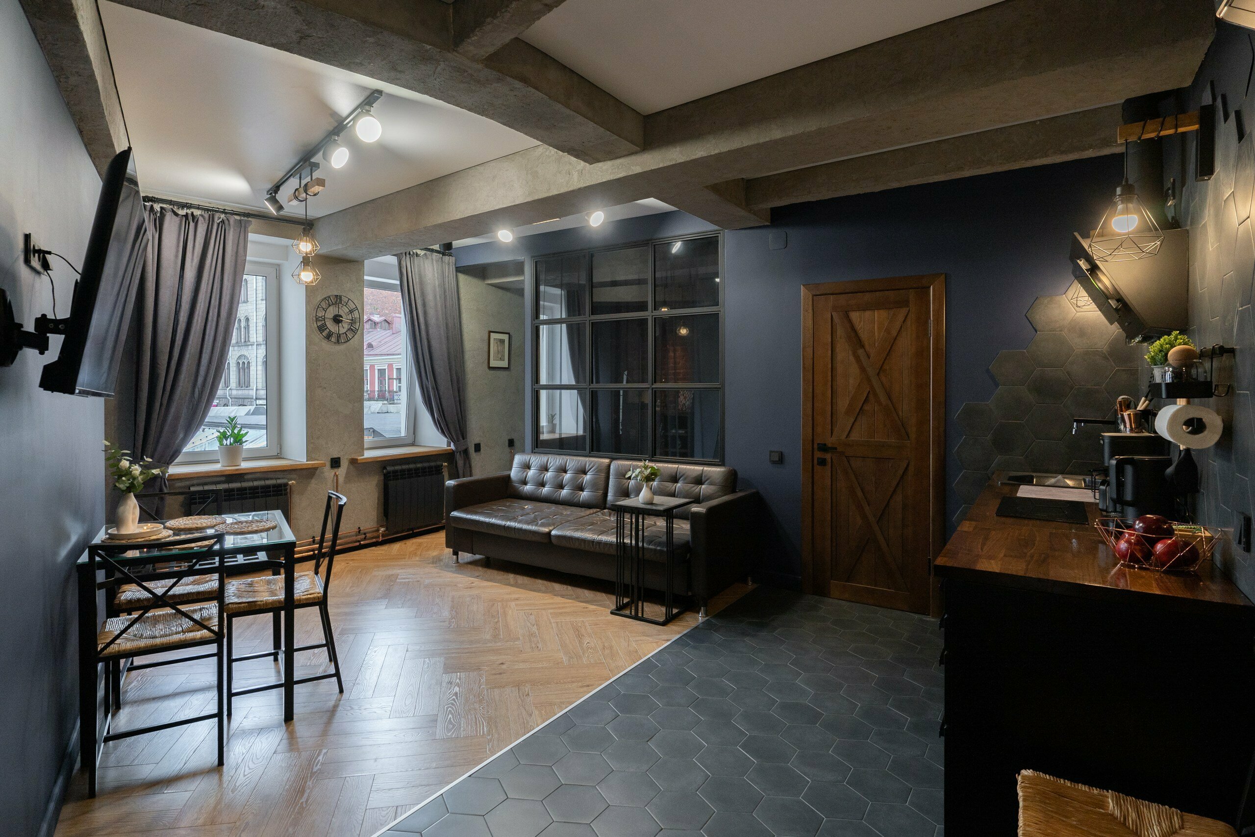 Апартаменты лофт с красивым видом и отдельной спальней