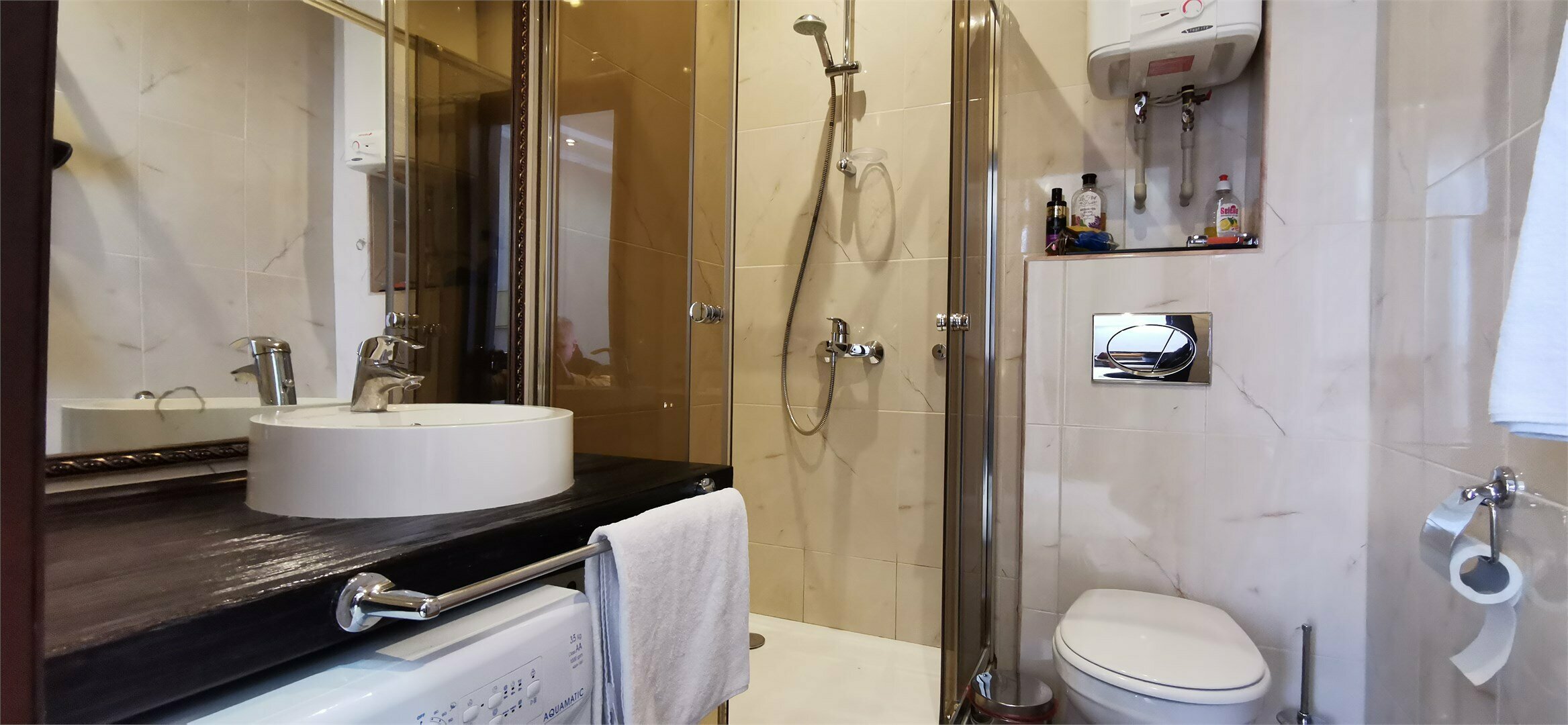 Номер с видом на море и Парк Победы. XL-1