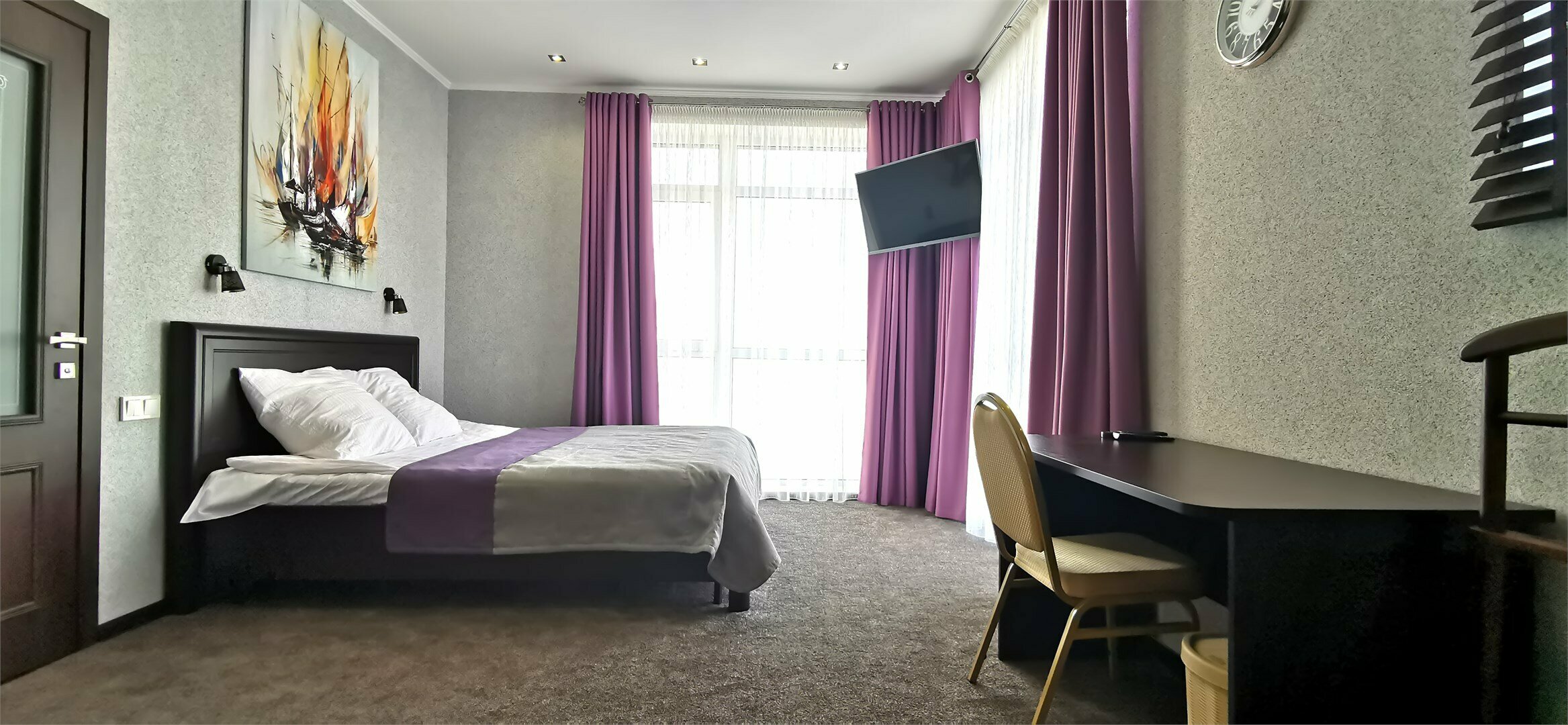 Номер с видом на двор и парк XL-4