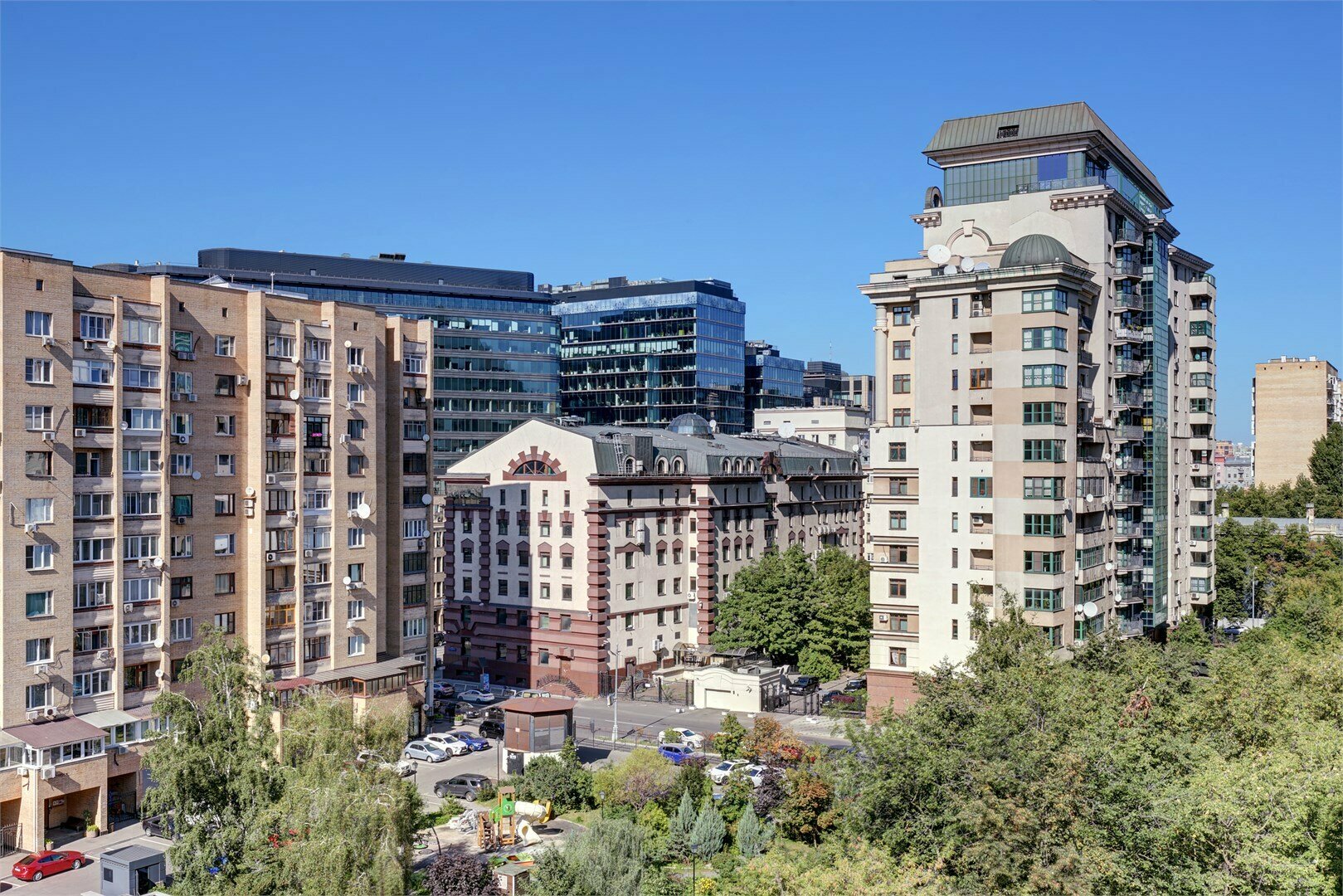 Полулюкс, с одной большой кроватью