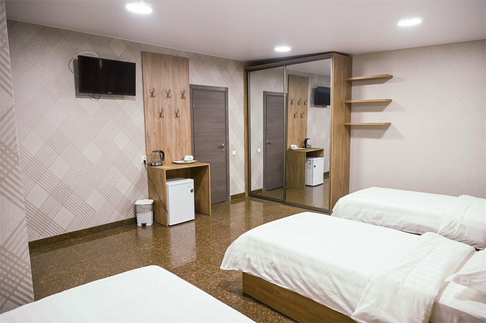 Трехместный номер эконом-класса